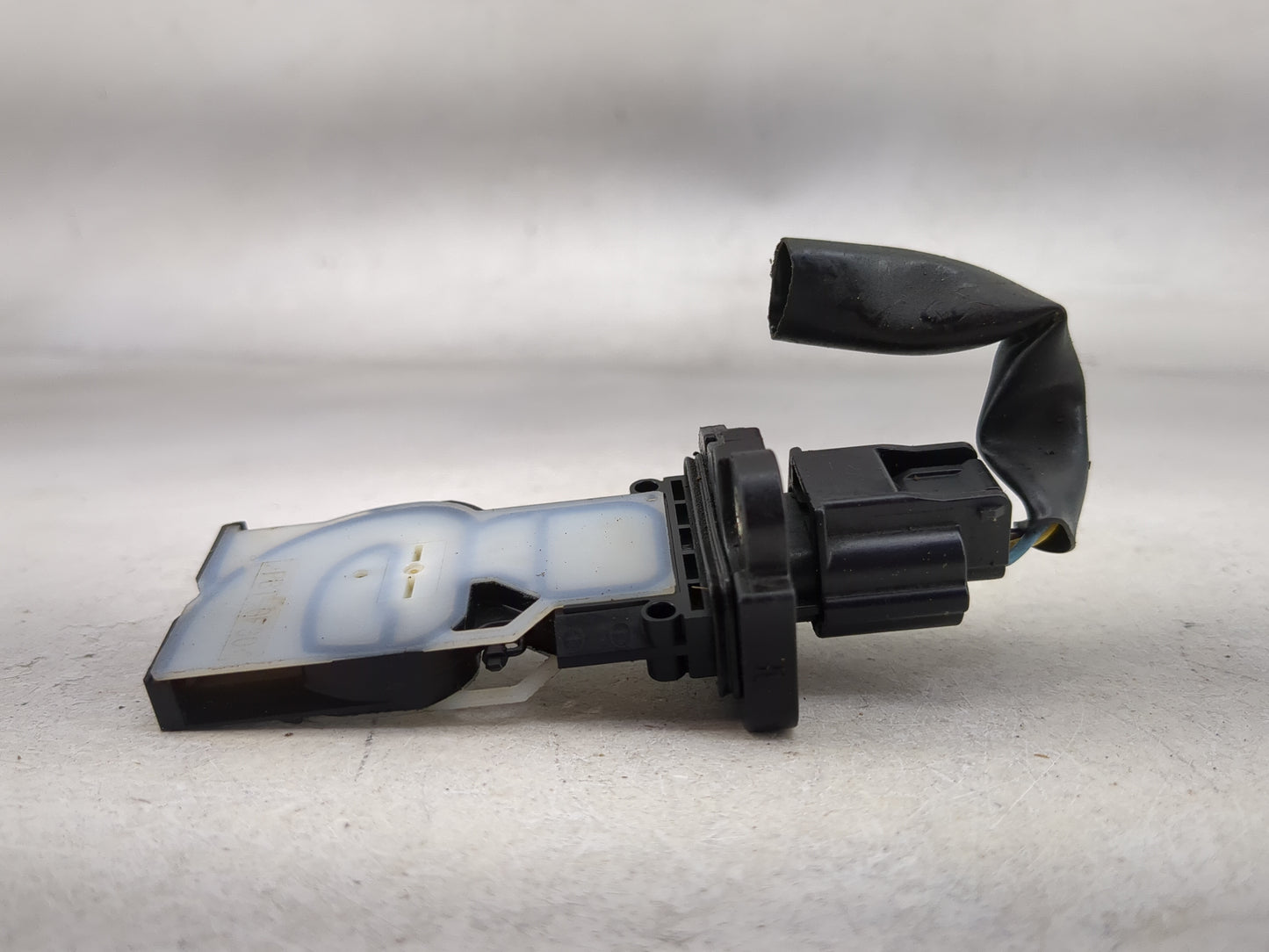 2016-2018 Nissan Altima Mass Air Flow Meter Maf 1486085 - Oemusedautoparts1.com