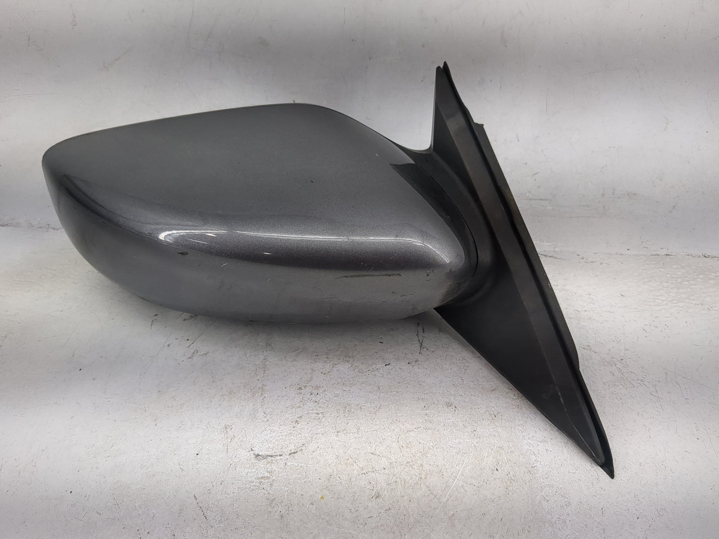 2013-2018 Nissan Altima Passenger Side View Mirror - Right Door Mirror OEM Used - Oemusedautoparts1.com
