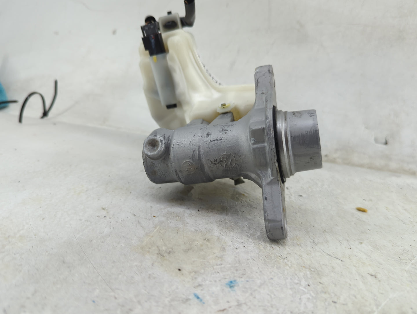2013-2018 Nissan Altima Brake Master Cylinder 1490875 - Oemusedautoparts1.com
