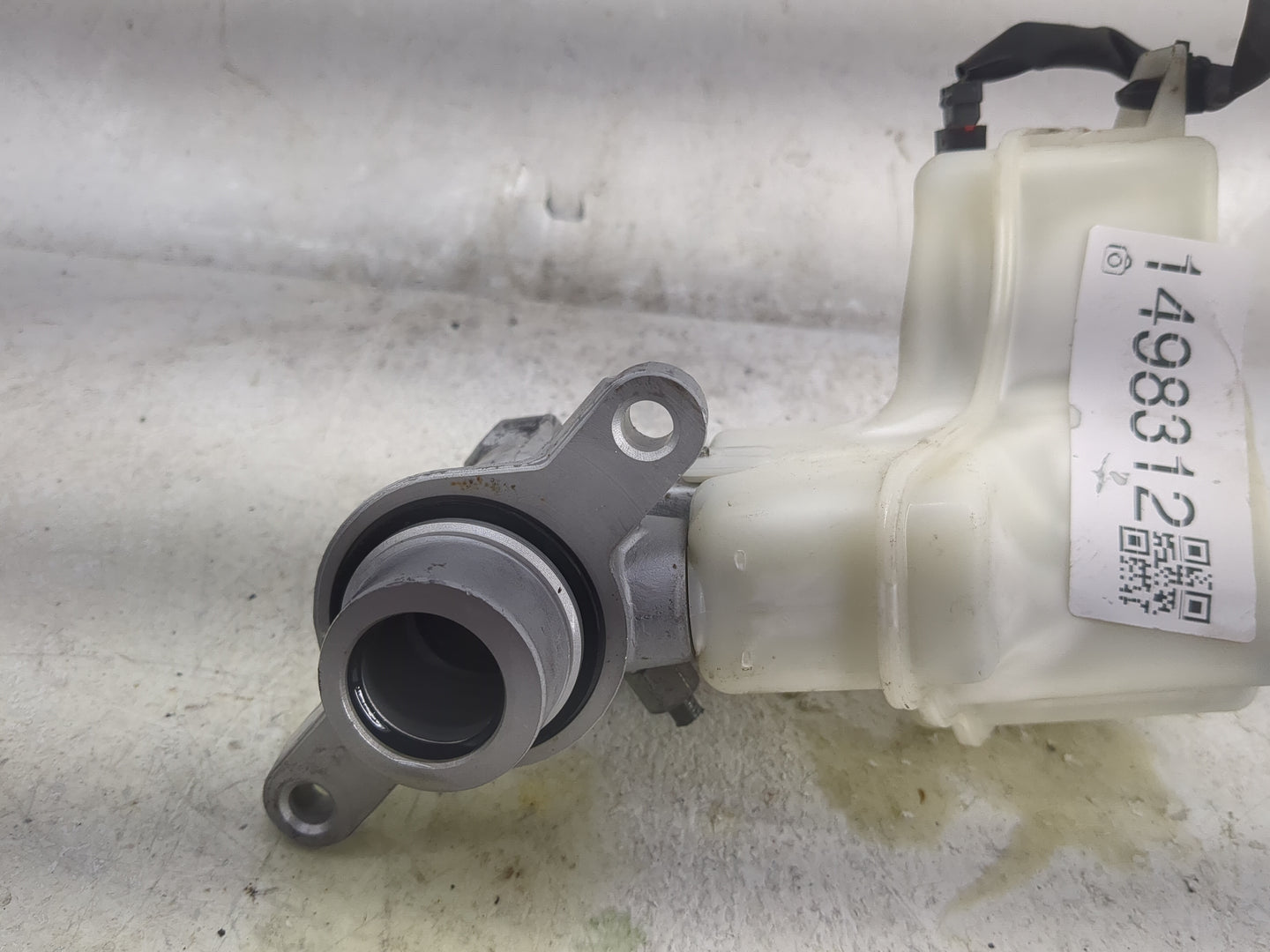 2013-2018 Nissan Altima Brake Master Cylinder 1498312 - Oemusedautoparts1.com