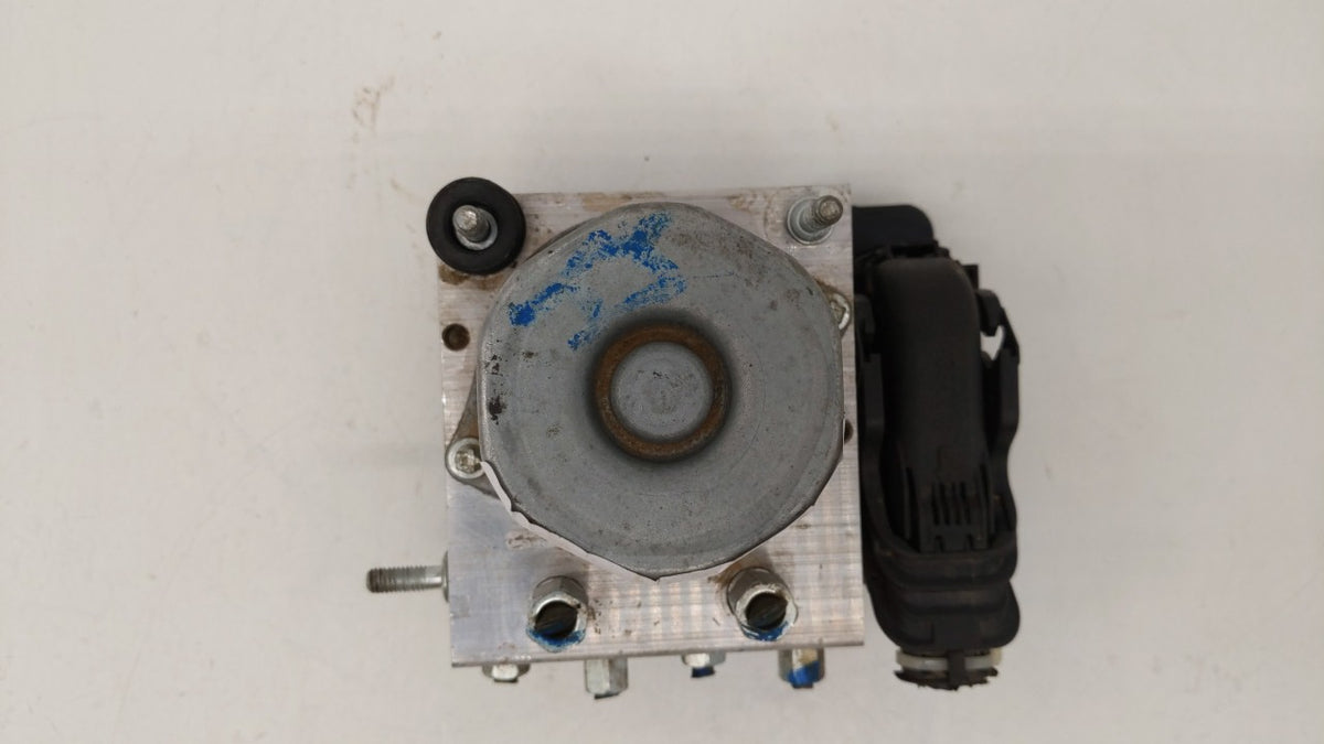 2017-2018 Nissan Altima Anti-Lock Brake ABS Pump Module Actuator OEM P/N:47660 9HU0A 47660 9HS0A Fits Fits 2017 2018 OEM Use