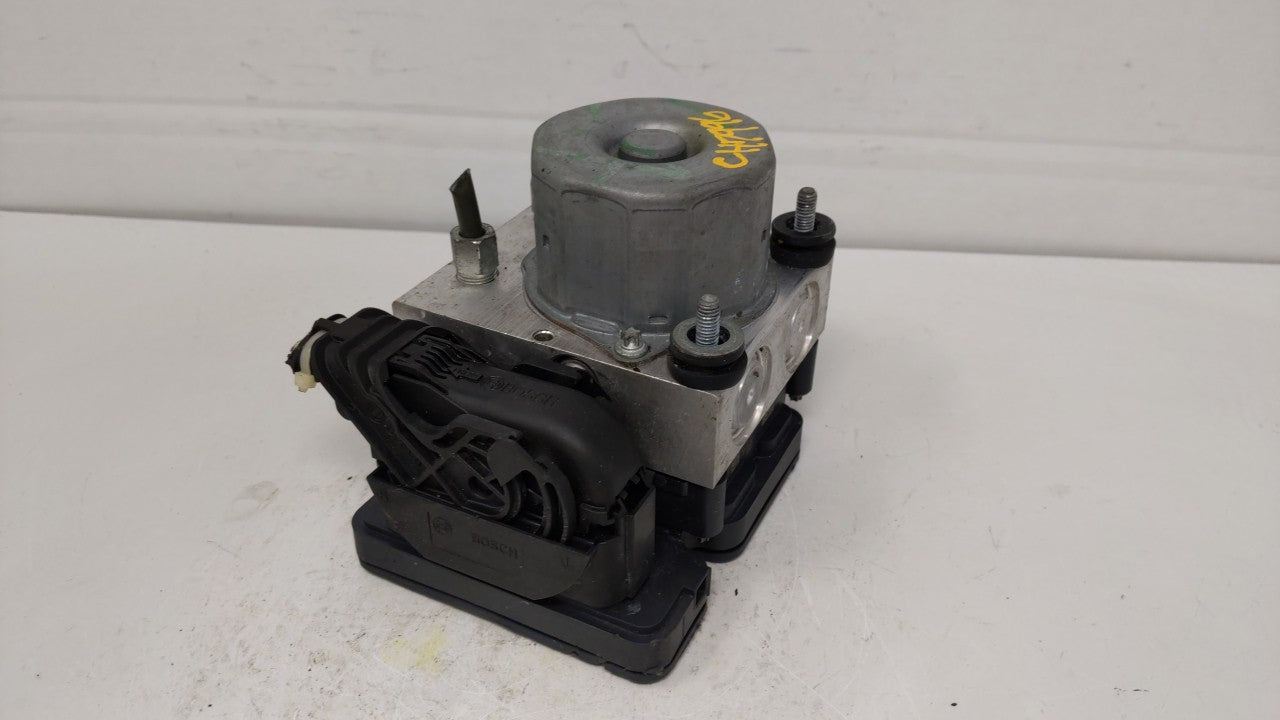 2017-2018 Nissan Altima ABS Pump Control Module Replacement P/N:47660 9HU0A 47660 9HS0A Fits Fits 2017 2018 OEM Used Auto Pa