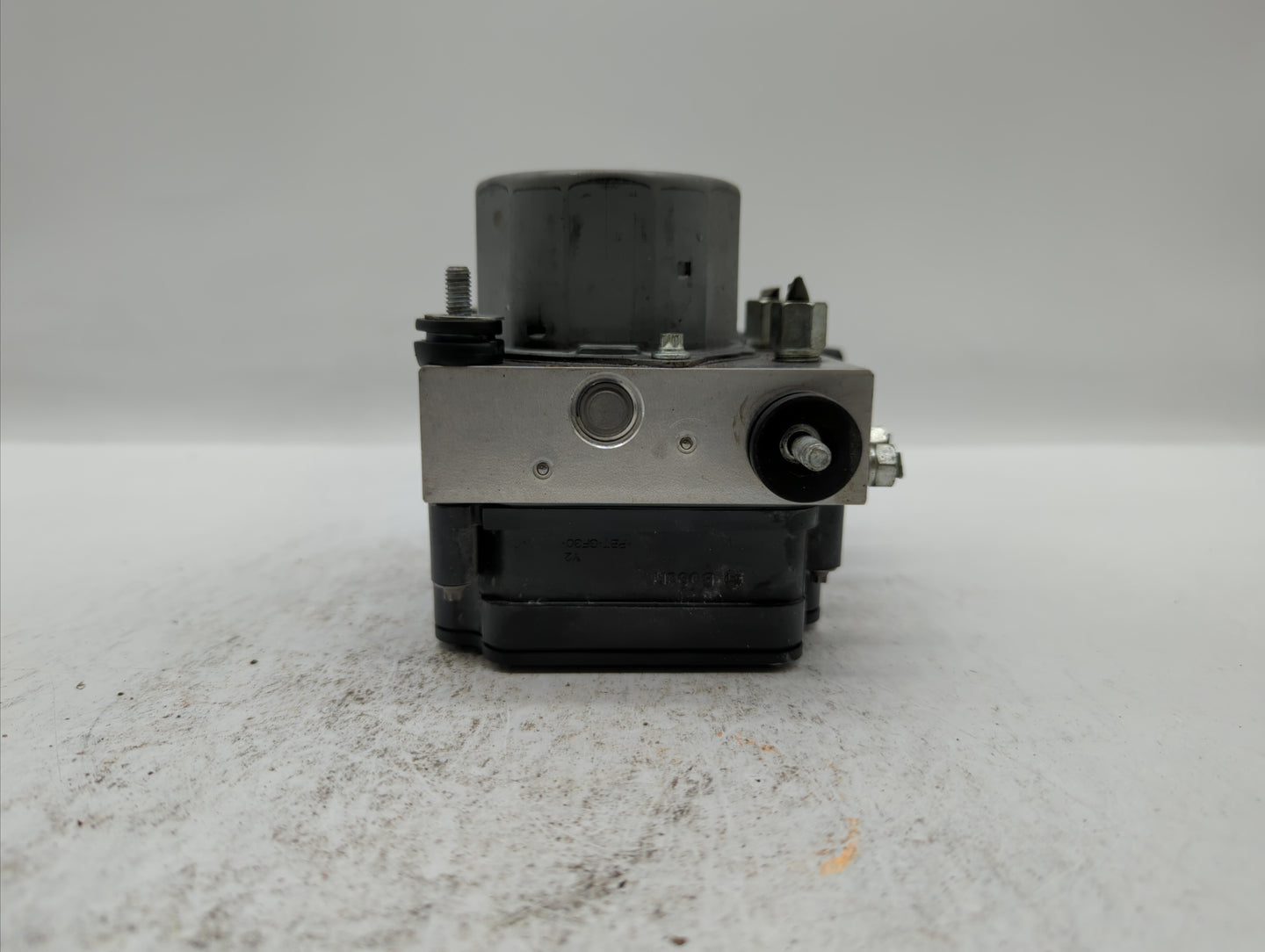 2017-2018 Nissan Altima ABS Pump Control Module Replacement P/N:47660 9HU0A 47660 9HS0A Fits Fits 2017 2018 OEM Used Auto Pa