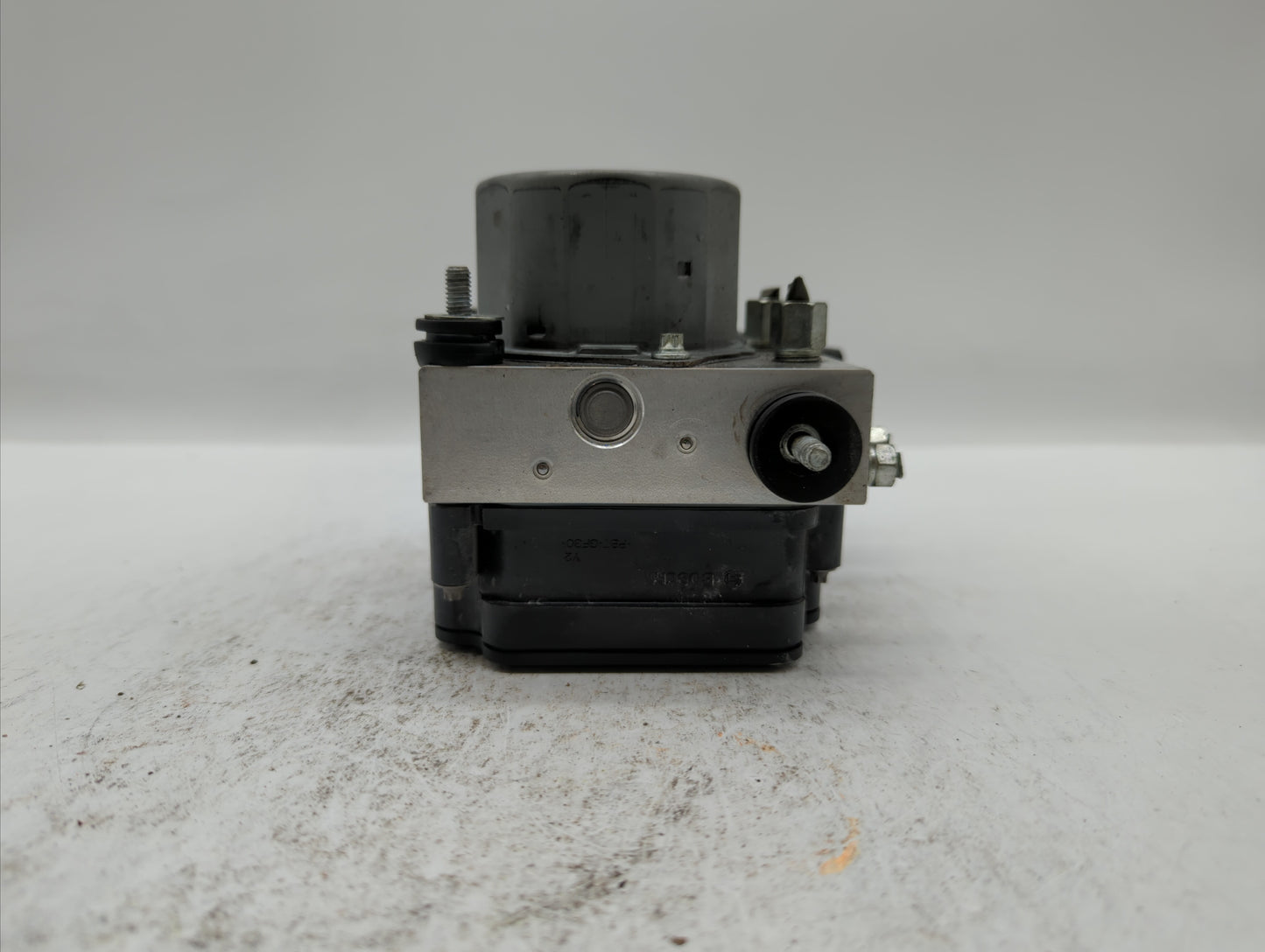 2017-2018 Nissan Altima ABS Pump Control Module Replacement P/N:47660 9HU0A 47660 9HS0A Fits Fits 2017 2018 OEM Used Auto Pa