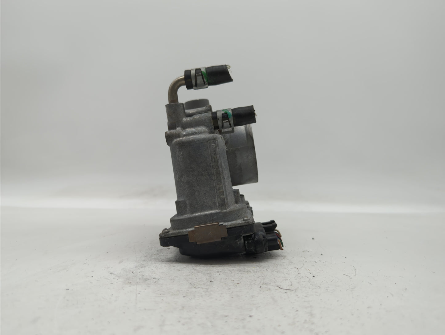 2013-2018 Nissan Altima Throttle Body P/N:3TA60-01 C 3TA60-01 B, 3TA60-01 A Fits Fits 2013 2014 2015 2016 2017 2018 2019 OEM
