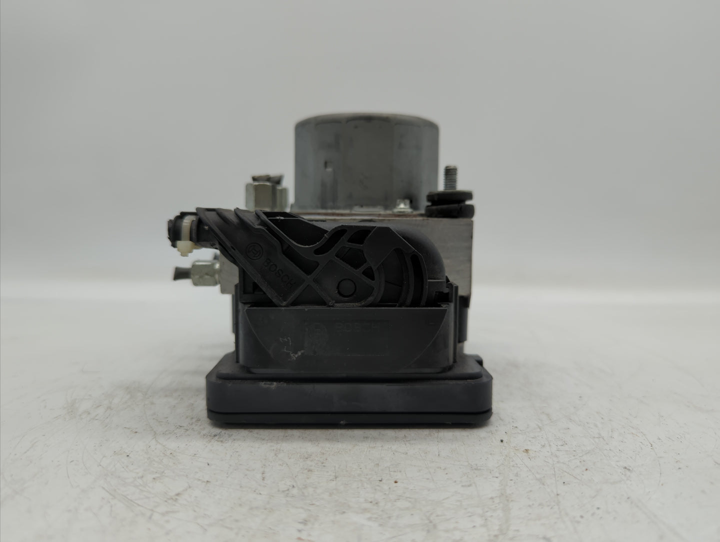 2017-2018 Nissan Altima ABS Pump Control Module Replacement P/N:47660 9HU0A 47660 9HS0A Fits Fits 2017 2018 OEM Used Auto Pa