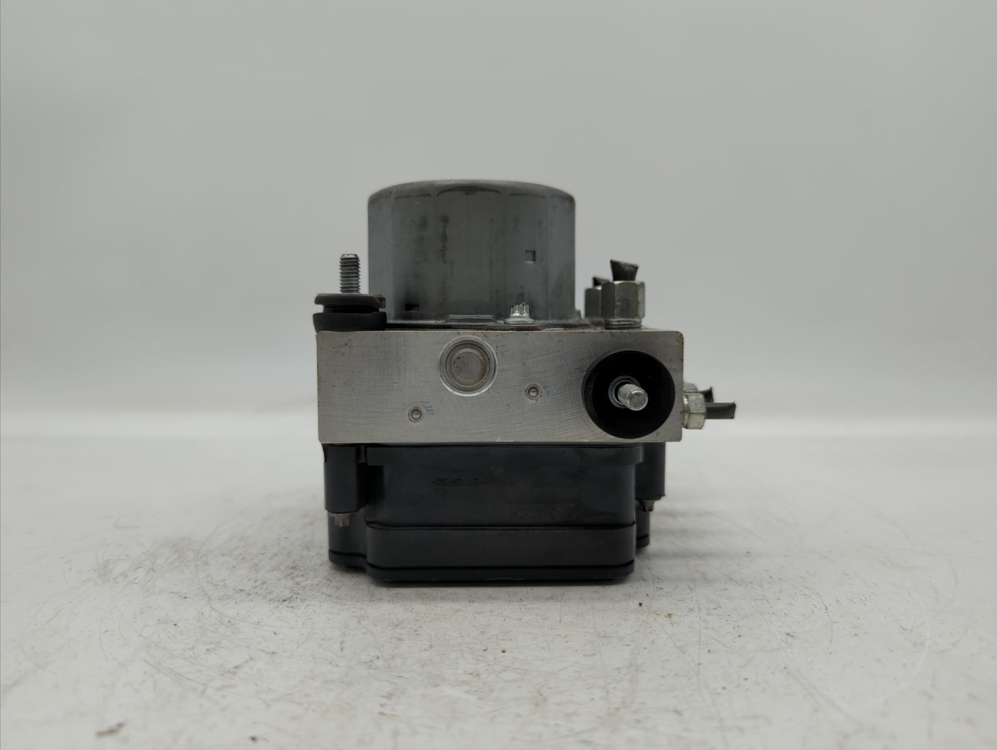 2017-2018 Nissan Altima ABS Pump Control Module Replacement P/N:47660 9HU0A 47660 9HS0A Fits Fits 2017 2018 OEM Used Auto Pa