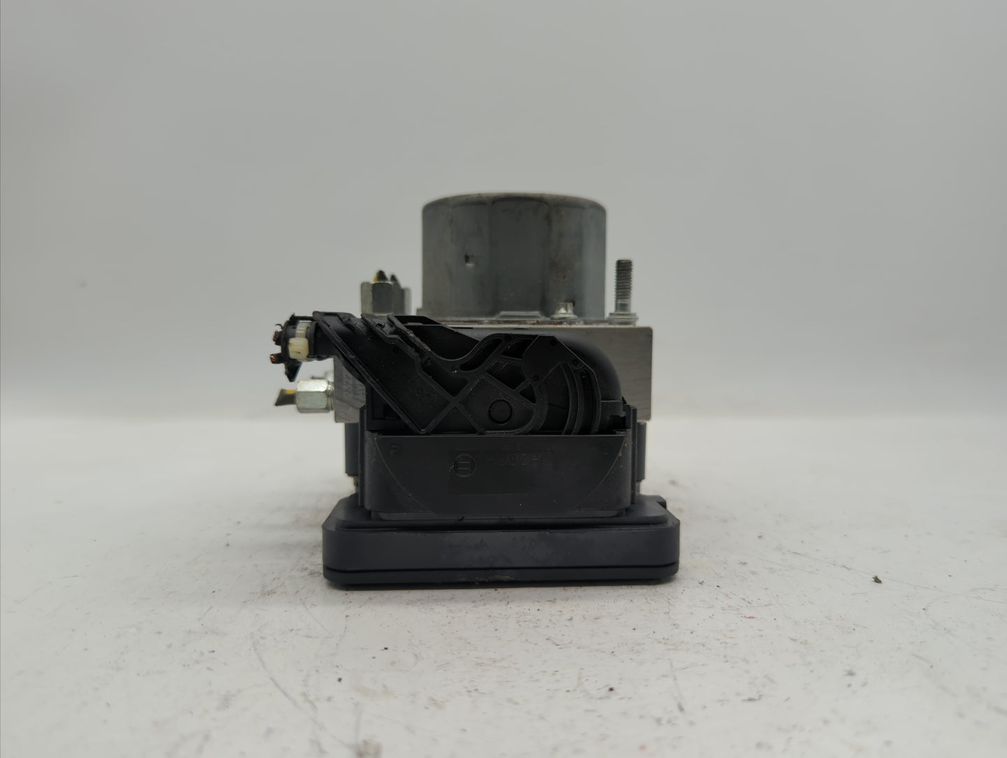 2017-2018 Nissan Altima ABS Pump Control Module Replacement P/N:47660 9HU0A 47660 9HS0A Fits Fits 2017 2018 OEM Used Auto Pa