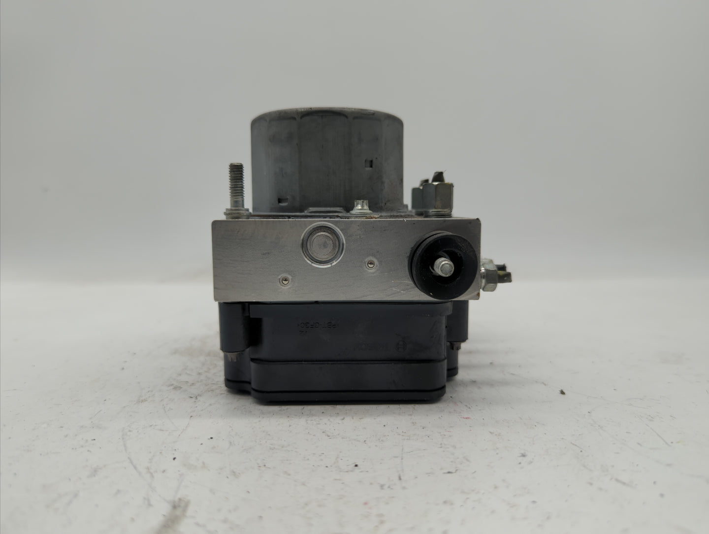 2017-2018 Nissan Altima ABS Pump Control Module Replacement P/N:47660 9HU0A 47660 9HS0A Fits Fits 2017 2018 OEM Used Auto Pa