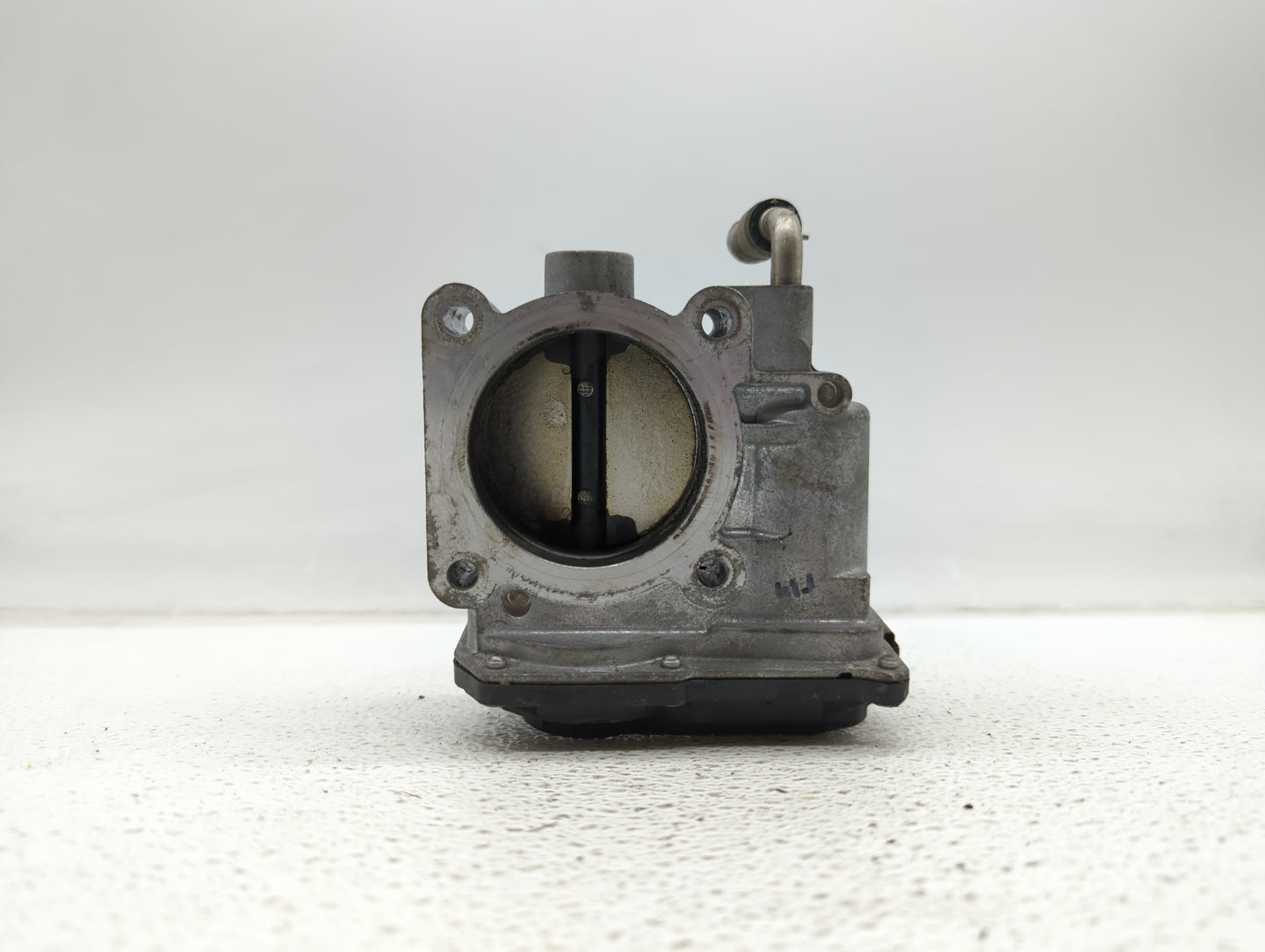2013-2018 Nissan Altima Throttle Body P/N:3TA60-01 C 3TA60-01 B, 3TA60-01 A Fits Fits 2013 2014 2015 2016 2017 2018 2019 OEM
