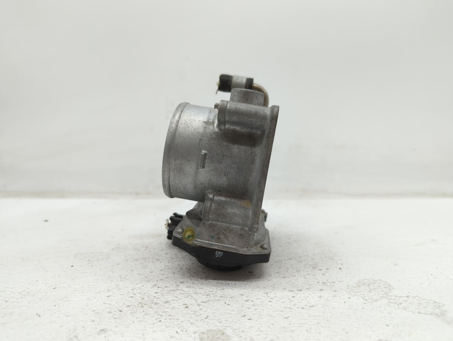 2013-2018 Nissan Altima Throttle Body P/N:3TA60-01 C 3TA60-01 B, 3TA60-01 A Fits Fits 2013 2014 2015 2016 2017 2018 2019 OEM