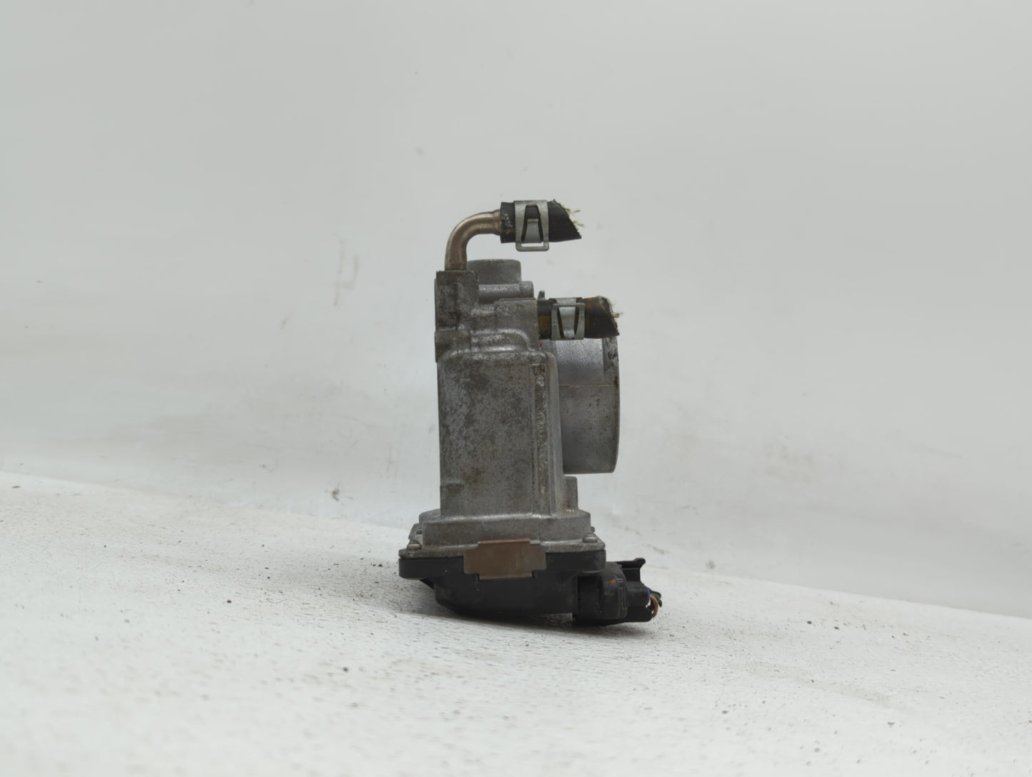 2013-2018 Nissan Altima Throttle Body P/N:3TA60-01 C 3TA60-01 B, 3TA60-01 A Fits Fits 2013 2014 2015 2016 2017 2018 2019 OEM