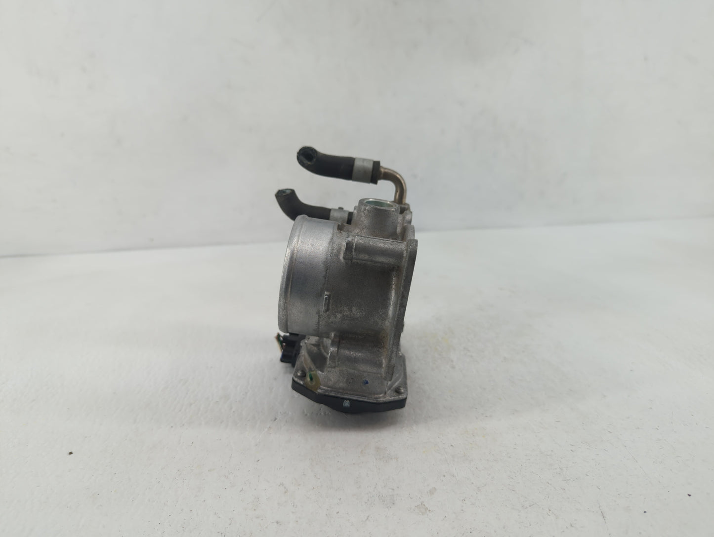 2013-2018 Nissan Altima Throttle Body P/N:3TA60-01 C 3TA60-01 B, 3TA60-01 A Fits Fits 2013 2014 2015 2016 2017 2018 2019 OEM