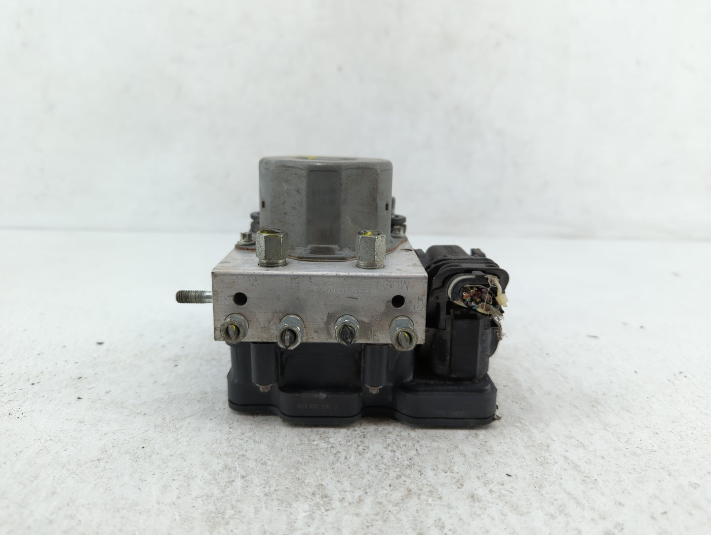 2017-2018 Nissan Altima ABS Pump Control Module Replacement P/N:47660 9HU0A 47660 9HS0A Fits Fits 2017 2018 OEM Used Auto Pa