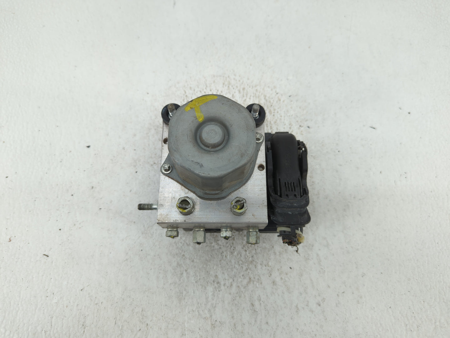 2017-2018 Nissan Altima ABS Pump Control Module Replacement P/N:47660 9HU0A 47660 9HS0A Fits Fits 2017 2018 OEM Used Auto Pa