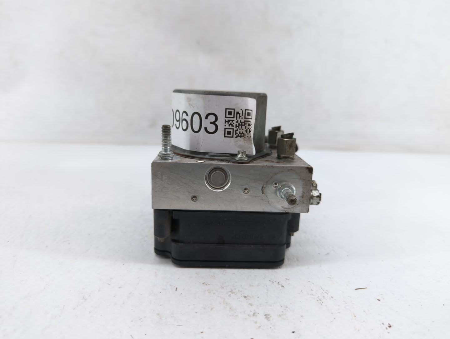 2017-2018 Nissan Altima ABS Pump Control Module Replacement P/N:47660 9HU0A 47660 9HS0A Fits Fits 2017 2018 OEM Used Auto Pa