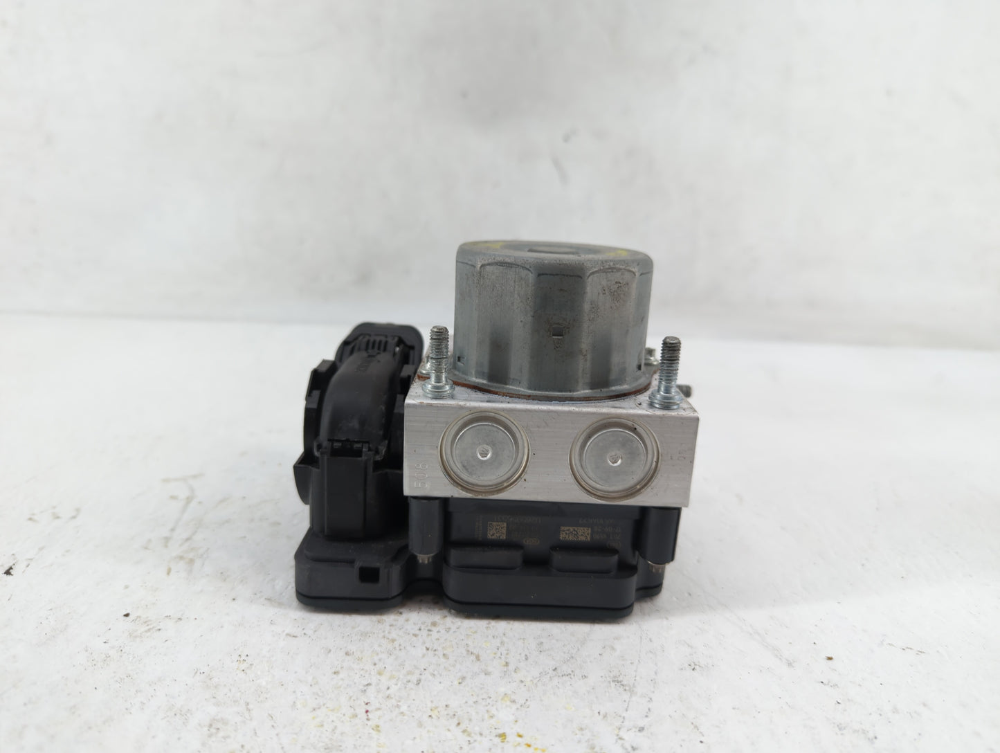2017-2018 Nissan Altima ABS Pump Control Module Replacement P/N:47660 9HU0A 47660 9HS0A Fits Fits 2017 2018 OEM Used Auto Pa