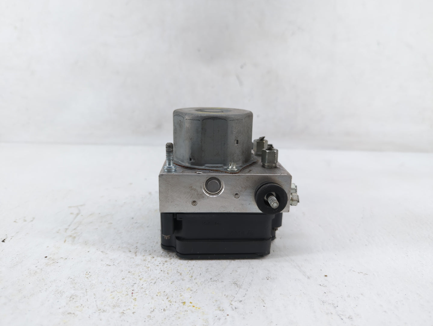 2017-2018 Nissan Altima ABS Pump Control Module Replacement P/N:47660 9HU0A 47660 9HS0A Fits Fits 2017 2018 OEM Used Auto Pa