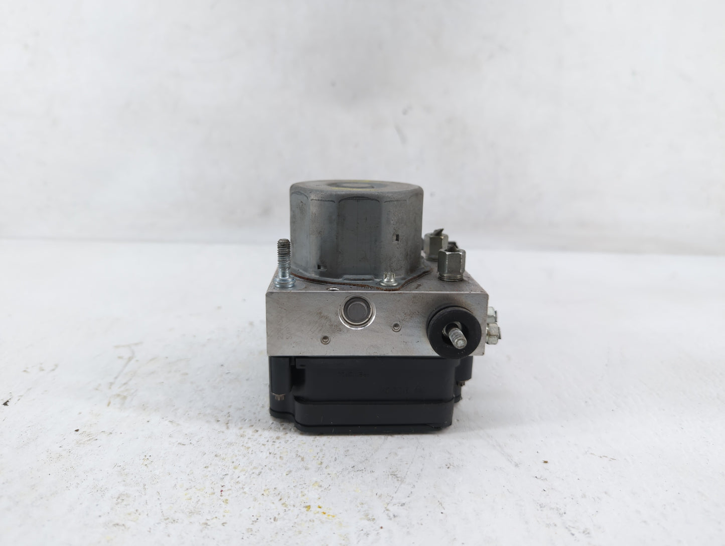 2017-2018 Nissan Altima ABS Pump Control Module Replacement P/N:47660 9HU0A 47660 9HS0A Fits Fits 2017 2018 OEM Used Auto Pa