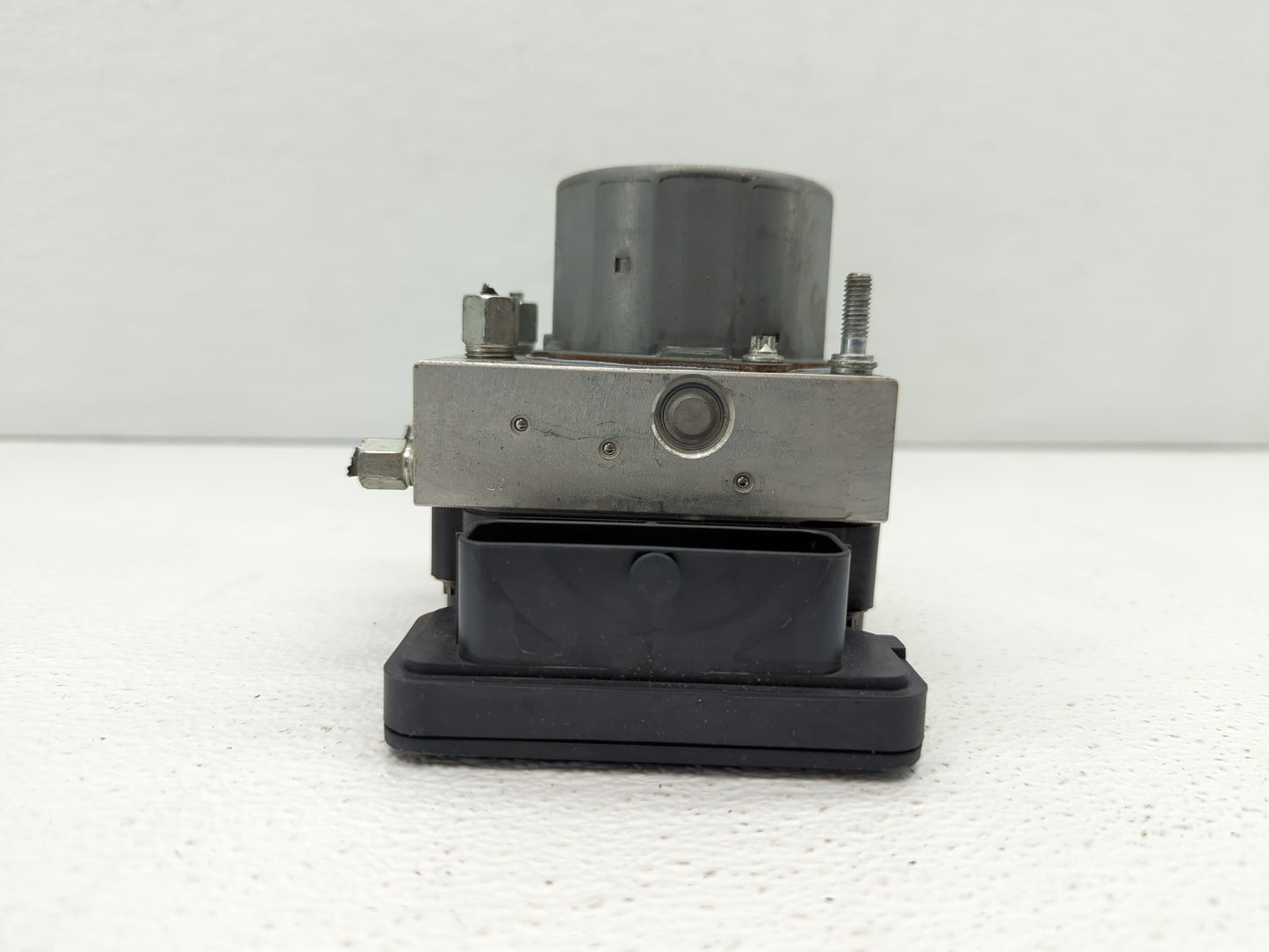 2017-2018 Nissan Altima ABS Pump Control Module Replacement P/N:47660 9HU0A 47660 9HS0A Fits Fits 2017 2018 OEM Used Auto Pa