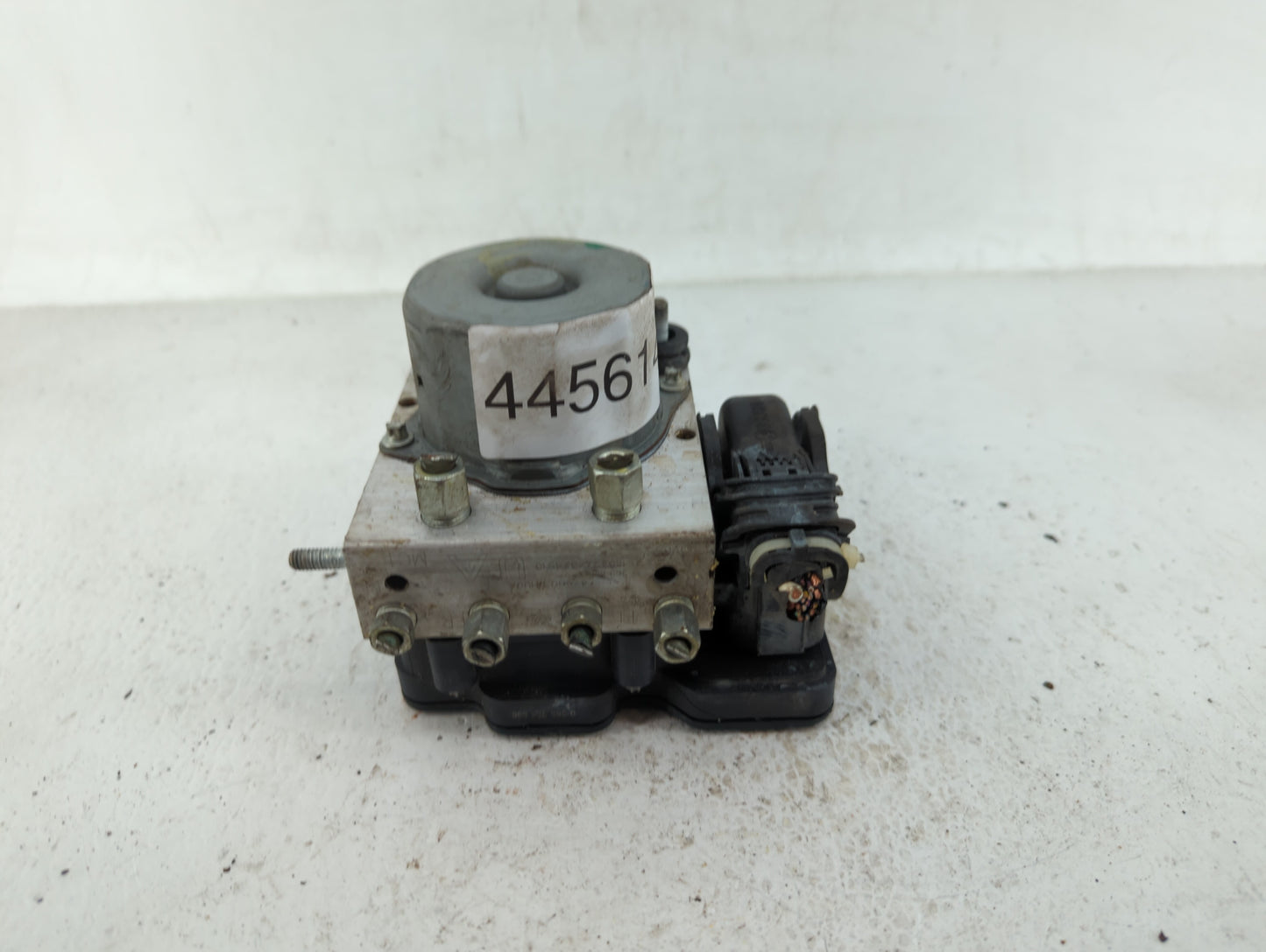 2017-2018 Nissan Altima ABS Pump Control Module Replacement P/N:47660 9HU0A 47660 9HS0A Fits Fits 2017 2018 OEM Used Auto Pa