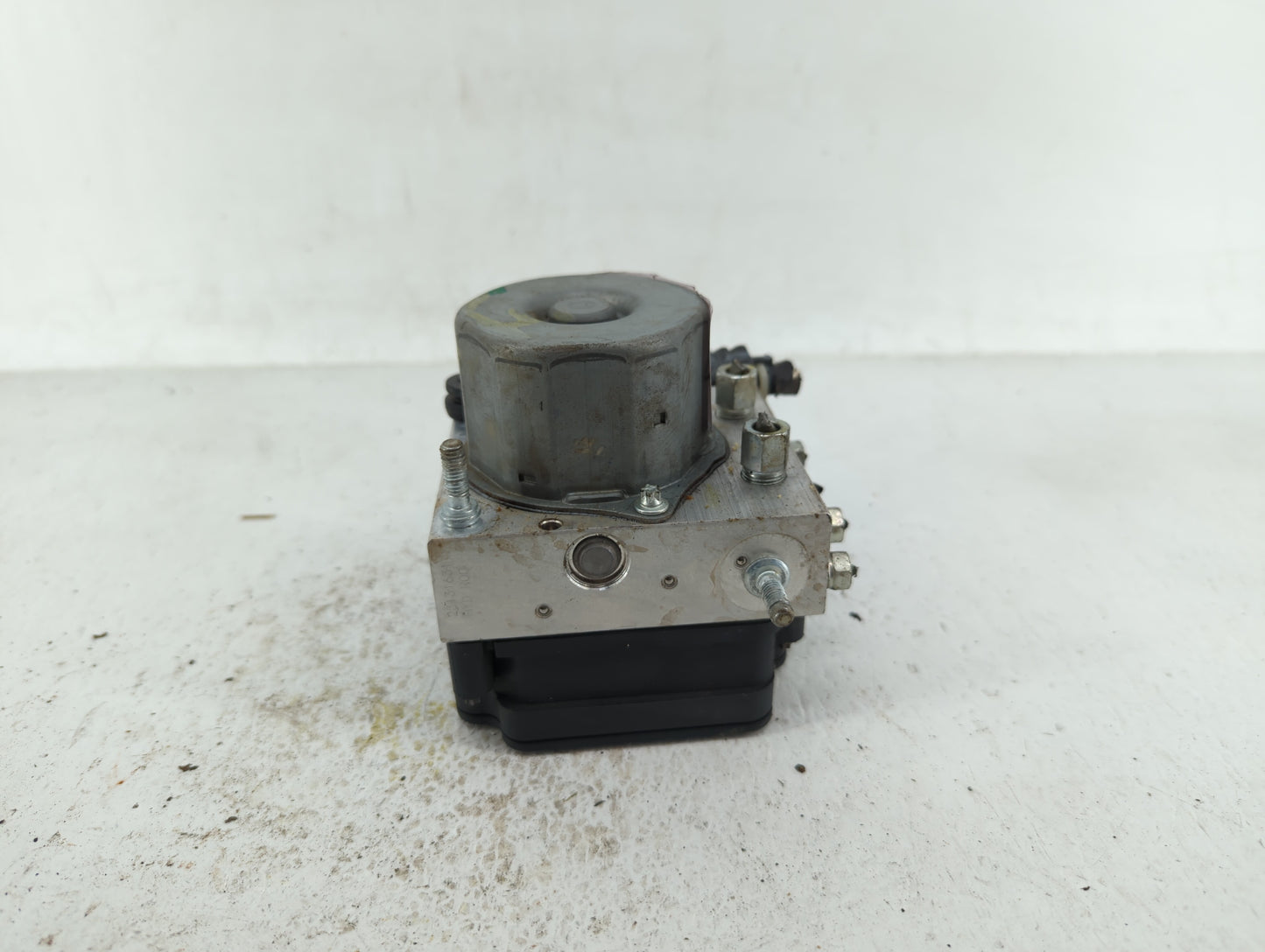 2017-2018 Nissan Altima ABS Pump Control Module Replacement P/N:47660 9HU0A 47660 9HS0A Fits Fits 2017 2018 OEM Used Auto Pa