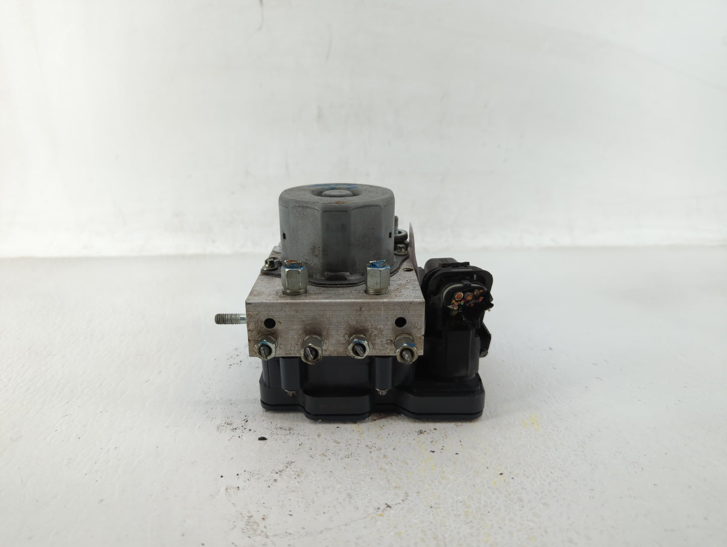 2017-2018 Nissan Altima ABS Pump Control Module Replacement P/N:47660 9HU0A 47660 9HS0A Fits Fits 2017 2018 OEM Used Auto Pa