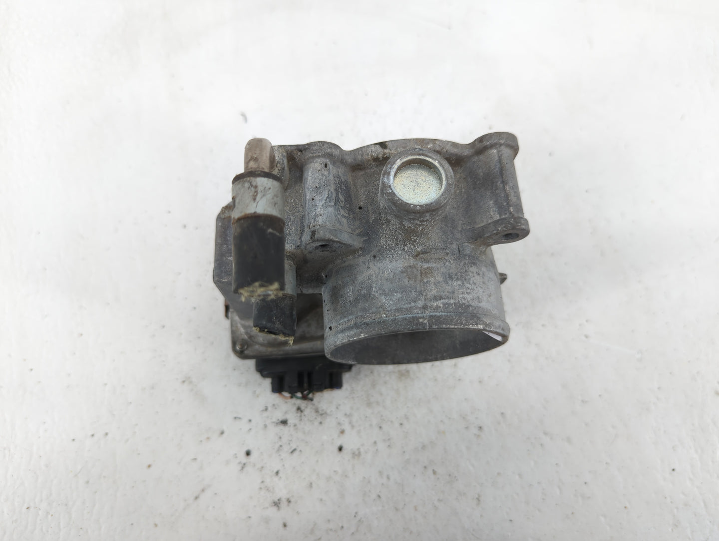 2013-2018 Nissan Altima Throttle Body P/N:3TA60-01 C 3TA60-01 B, 3TA60-01 A Fits Fits 2013 2014 2015 2016 2017 2018 2019 202