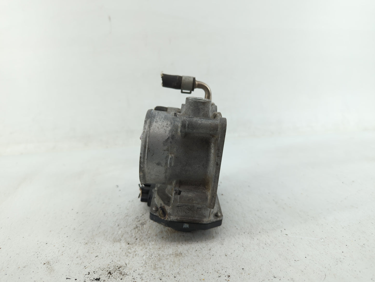 2013-2018 Nissan Altima Throttle Body P/N:3TA60-01 C 3TA60-01 B, 3TA60-01 A Fits Fits 2013 2014 2015 2016 2017 2018 2019 202