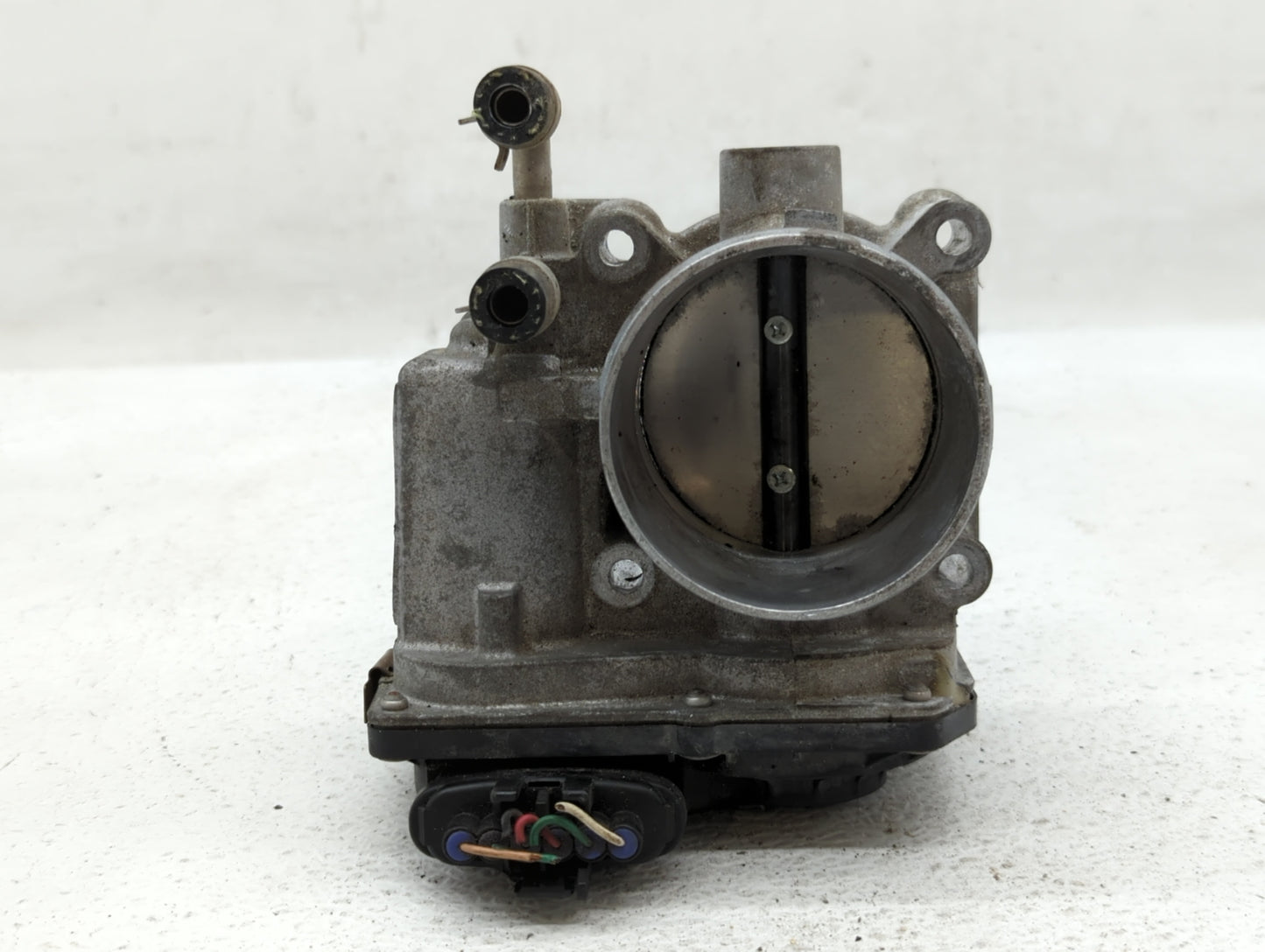 2013-2018 Nissan Altima Throttle Body P/N:3TA60-01 B 3TA60-01 C, 3TA60-01 A Fits Fits 2013 2014 2015 2016 2017 2018 2019 202
