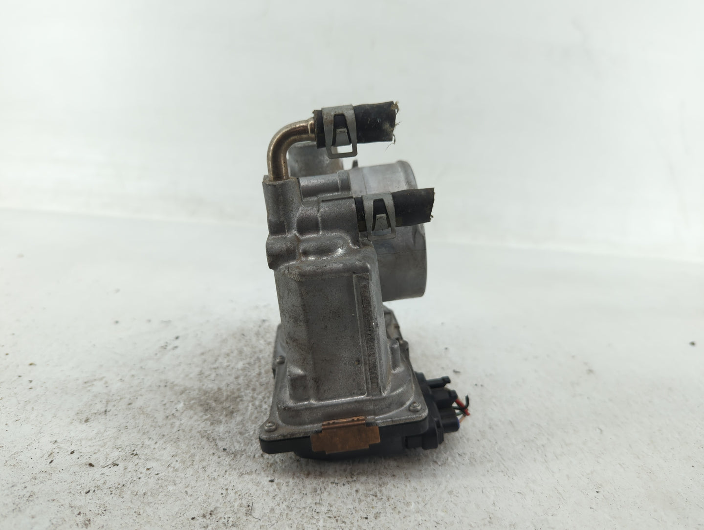 2013-2018 Nissan Altima Throttle Body P/N:3TA60-01 B 3TA60-01 C, 3TA60-01 A Fits Fits 2013 2014 2015 2016 2017 2018 2019 202