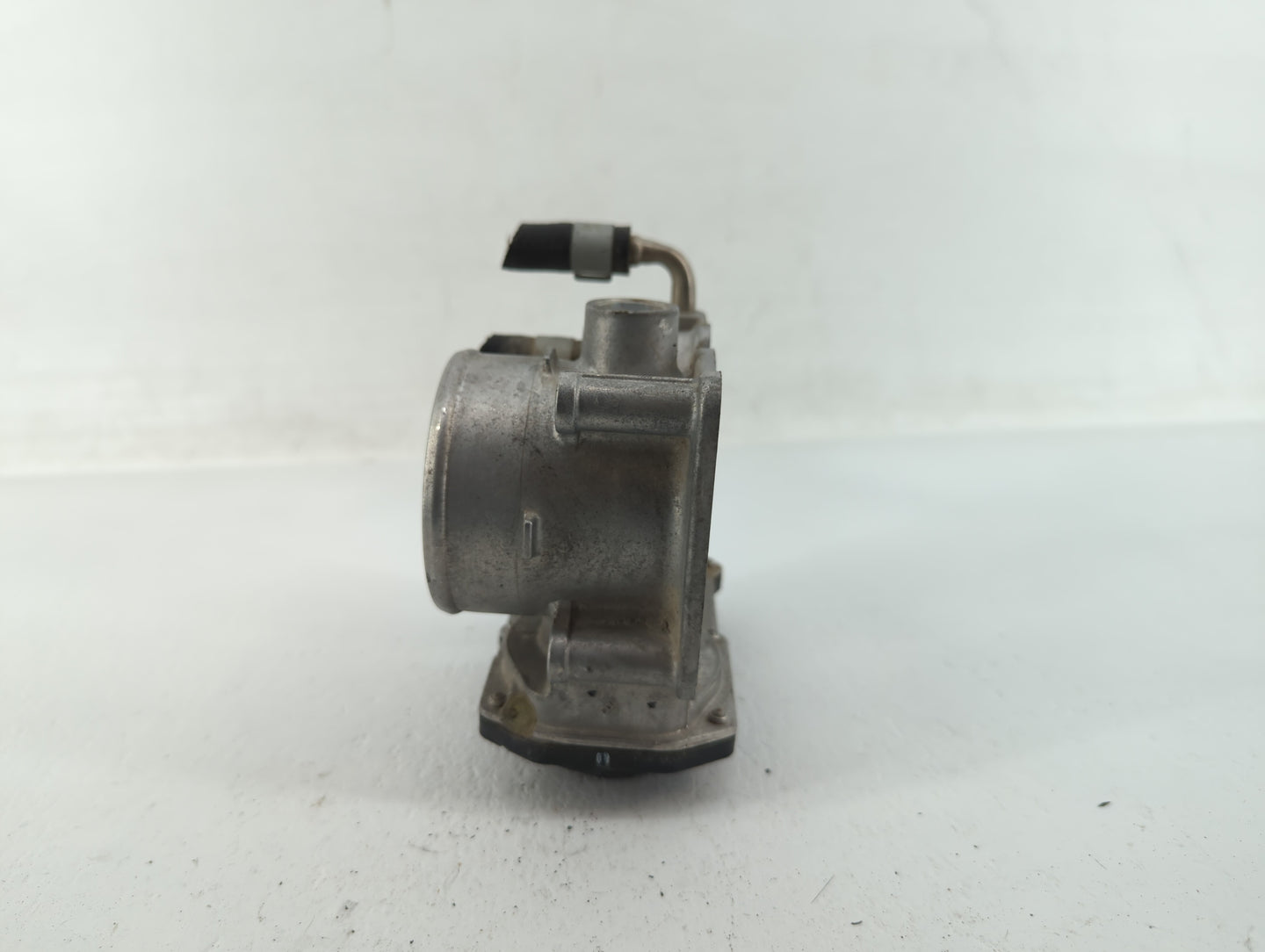 2013-2018 Nissan Altima Throttle Body P/N:3TA60-01 B 3TA60-01 C, 3TA60-01 A Fits Fits 2013 2014 2015 2016 2017 2018 2019 202