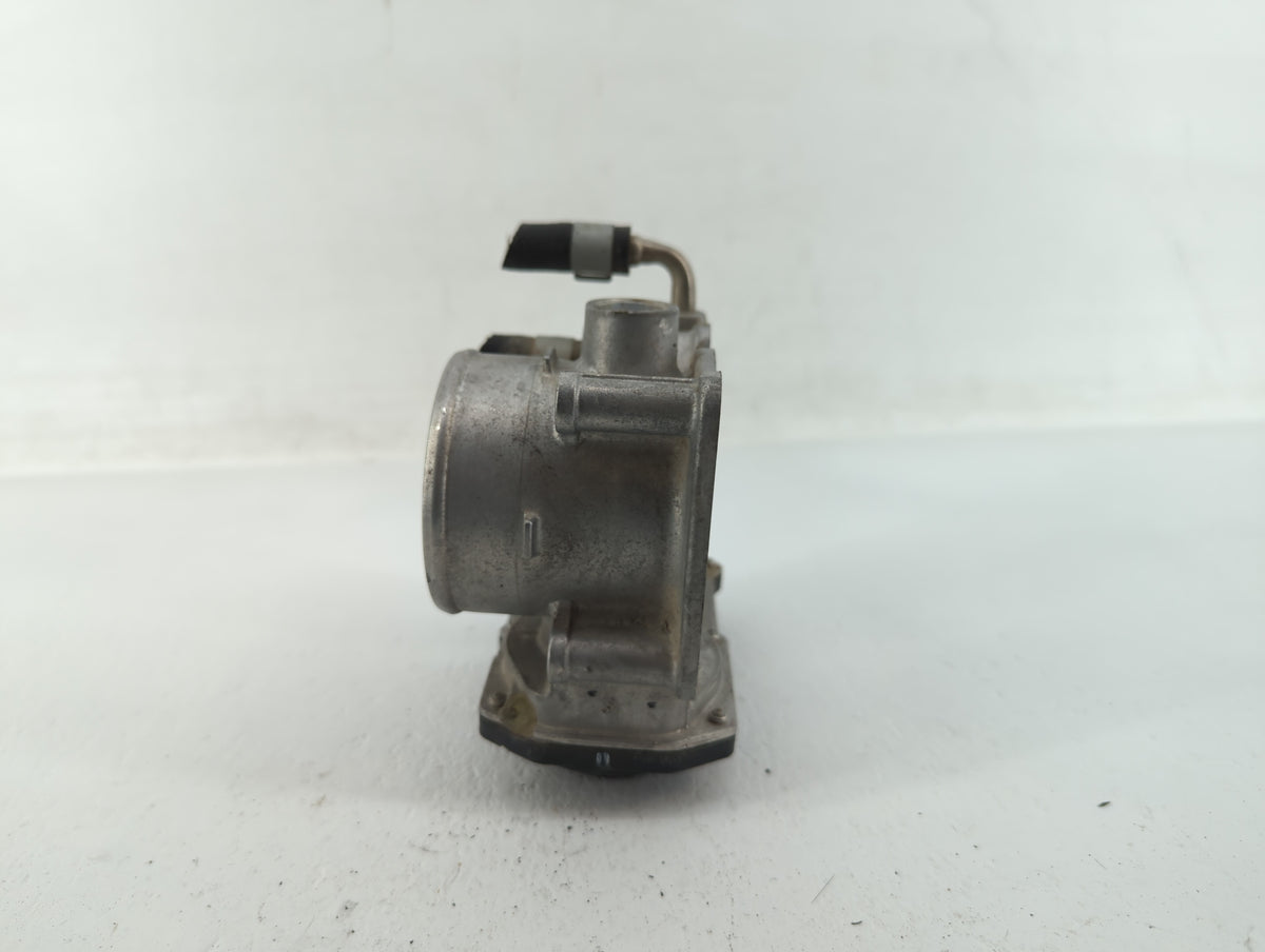 2013-2018 Nissan Altima Throttle Body P/N:3TA60-01 B 3TA60-01 C, 3TA60-01 A Fits Fits 2013 2014 2015 2016 2017 2018 2019 202