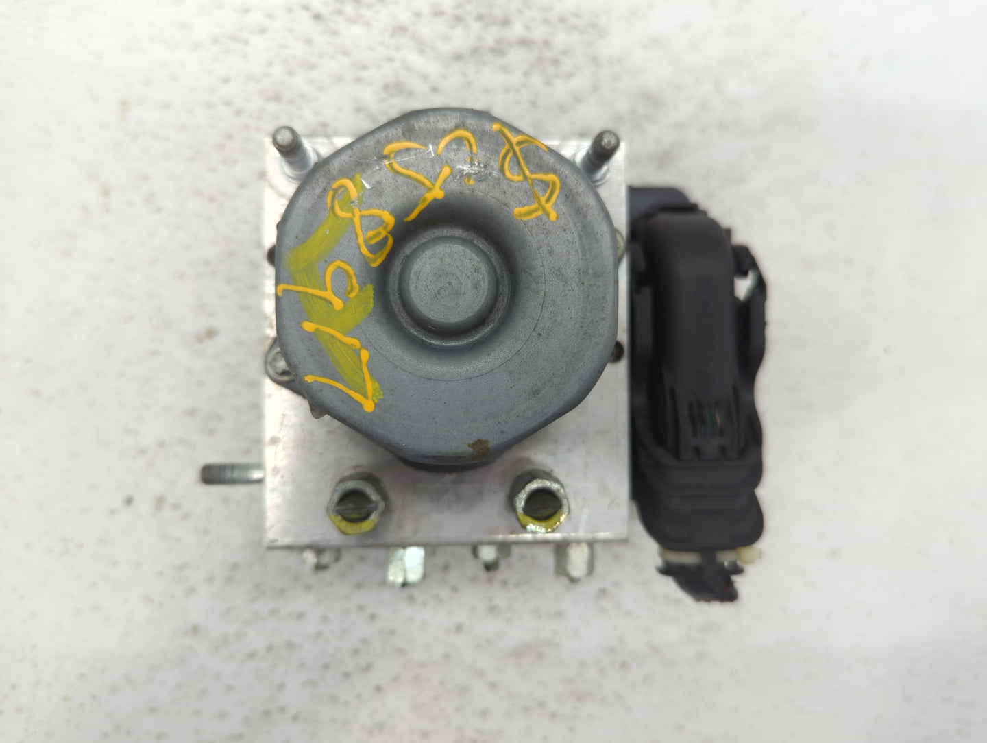 2018 Nissan Altima Throttle Body P/N:47660 9HU0A Fits OEM Used Auto Parts - Oemusedautoparts1.com