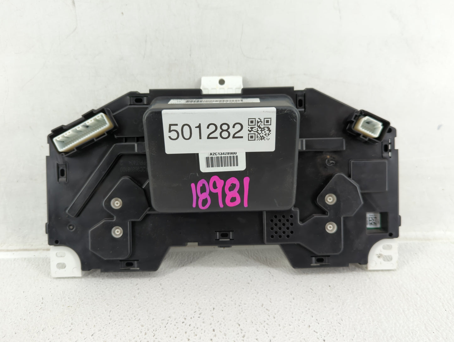 2018 Nissan Altima Instrument Cluster Speedometer Gauges P/N:24810 9HU6A 6H 24810 9HU6A 6F Fits OEM Used Auto Parts - Oemuse