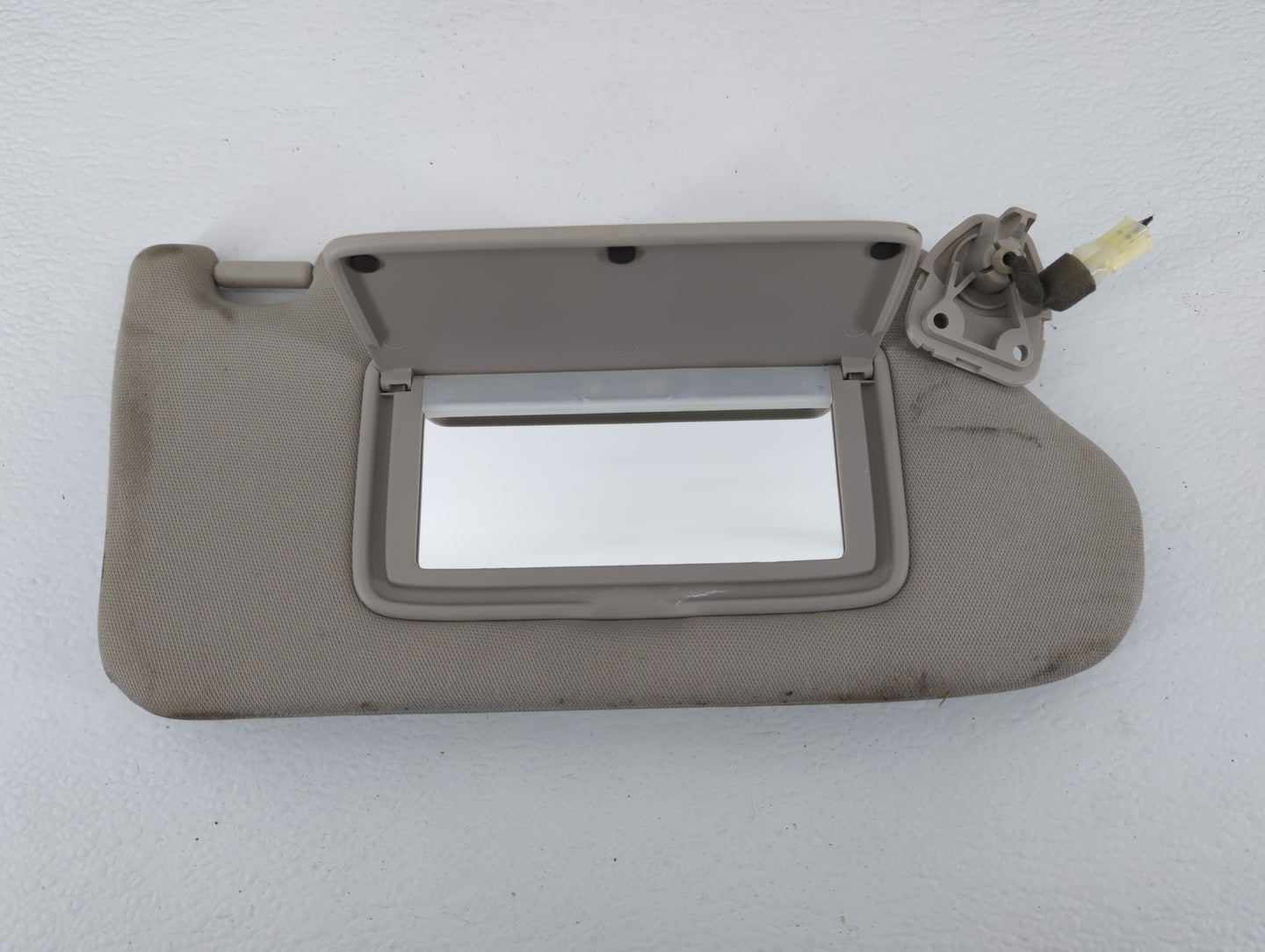 2013-2018 Nissan Altima Sun Visor Shade Replacement Passenger Right Mirror Fits Fits 2013 2014 2015 2016 2017 2018 OEM Used 