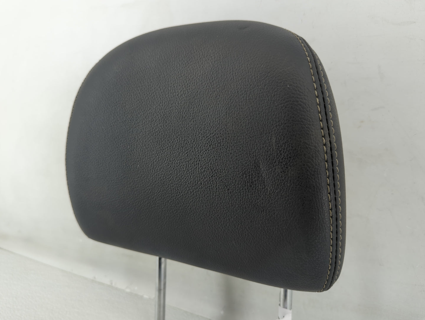 2018 Nissan Altima Headrest Head Rest Front Driver Passenger Seat Fits OEM Used Auto Parts - Oemusedautoparts1.com