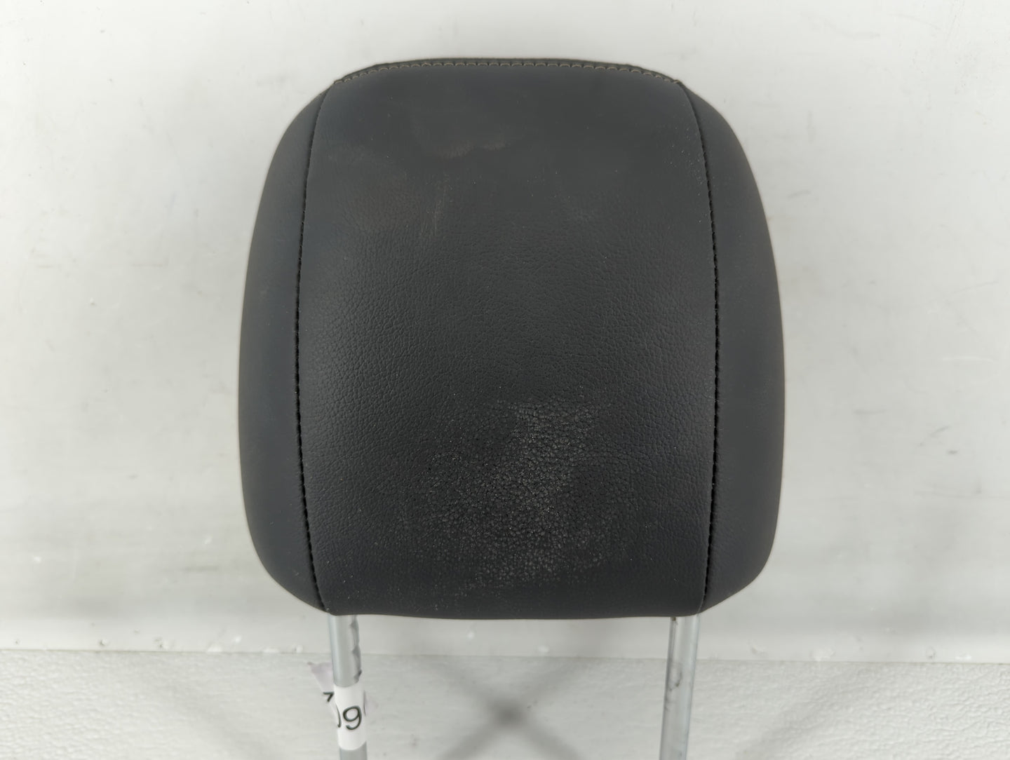 2018 Nissan Altima Headrest Head Rest Front Driver Passenger Seat Fits OEM Used Auto Parts - Oemusedautoparts1.com