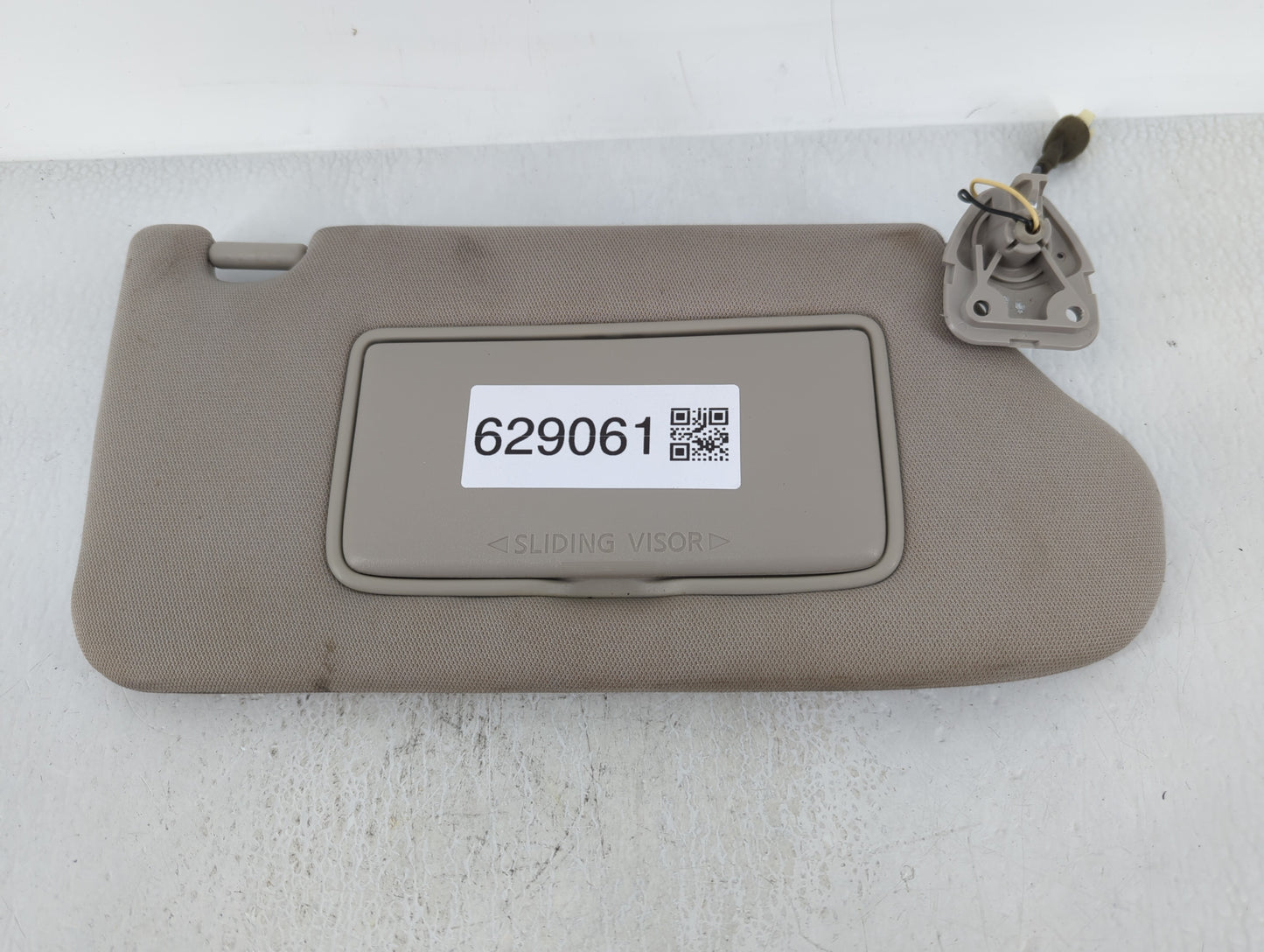 2013-2018 Nissan Altima Sun Visor Shade Replacement Passenger Right Mirror Fits Fits 2013 2014 2015 2016 2017 2018 OEM Used 