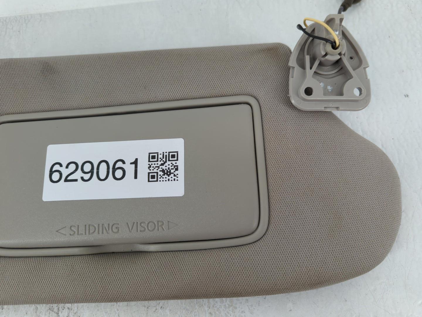 2013-2018 Nissan Altima Sun Visor Shade Replacement Passenger Right Mirror Fits Fits 2013 2014 2015 2016 2017 2018 OEM Used 