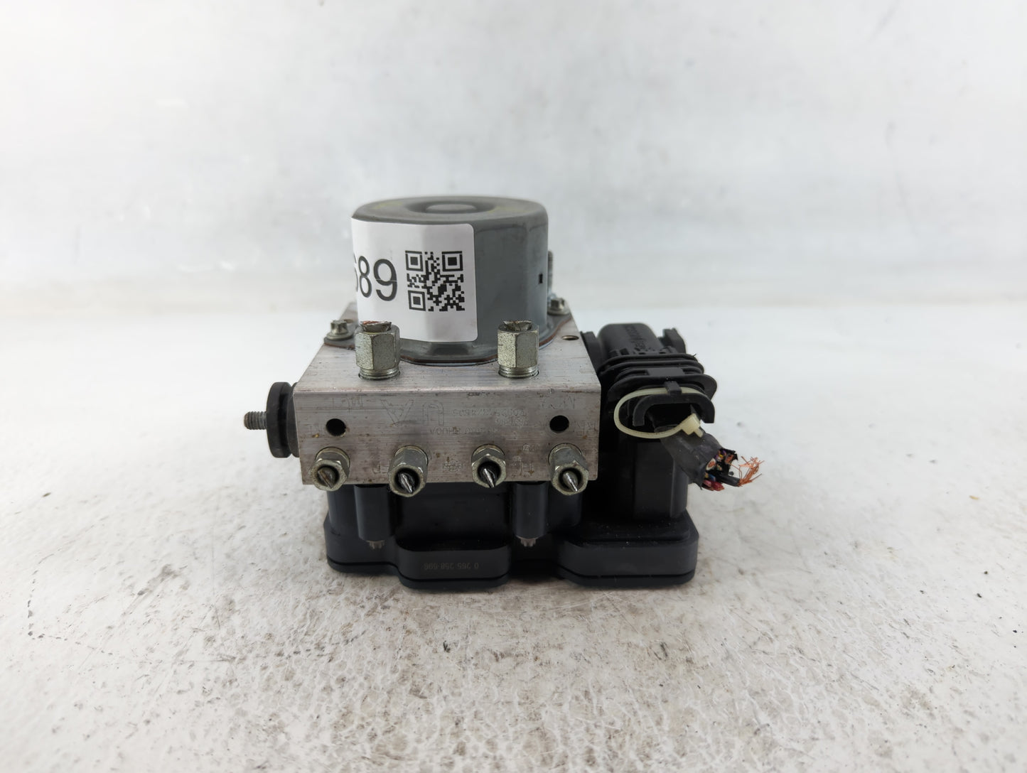 2017-2018 Nissan Altima ABS Pump Control Module Replacement P/N:269 886 47660 9HU0A Fits Fits 2017 2018 OEM Used Auto Parts 