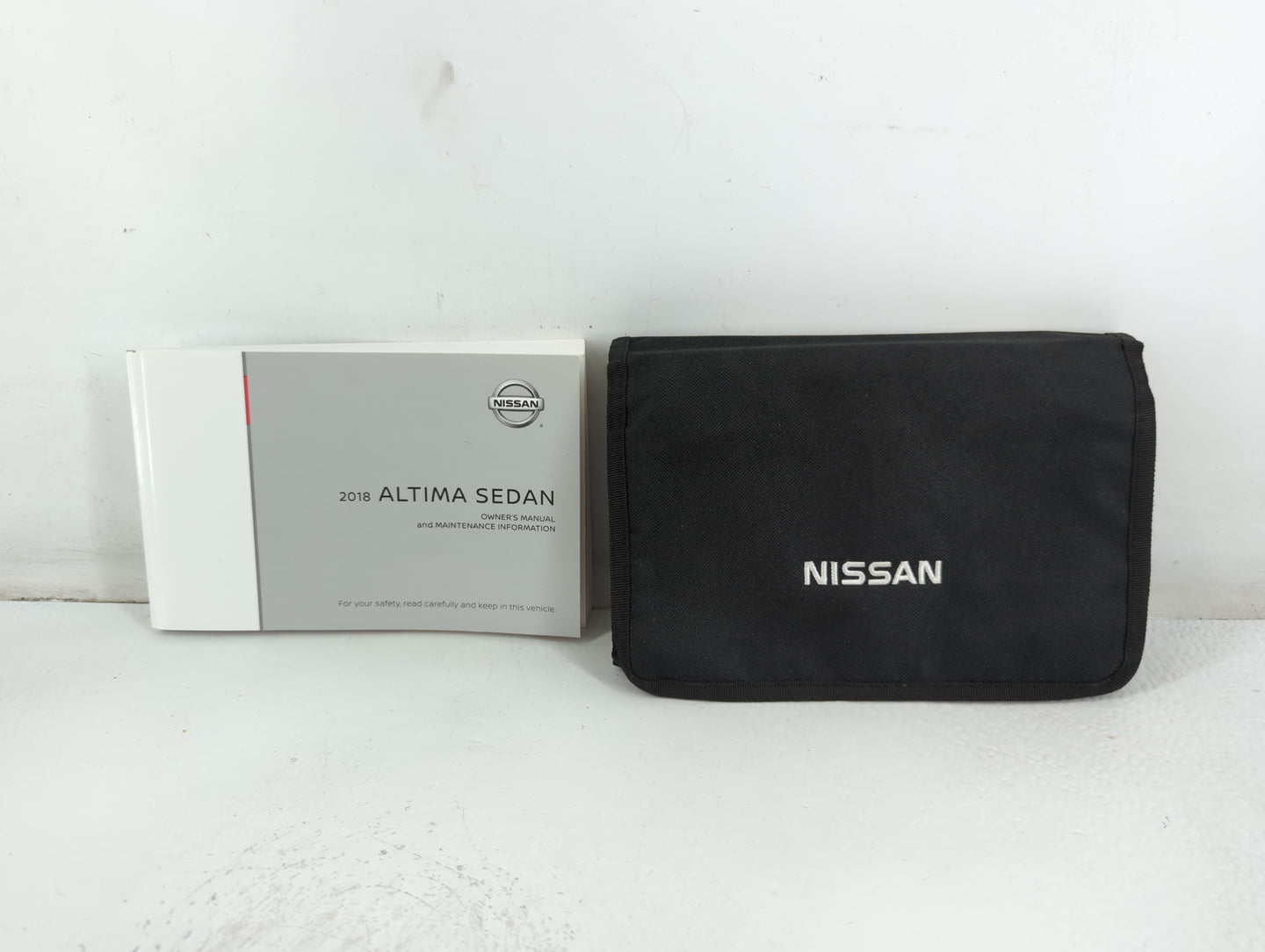 2018 Nissan Altima Owners Manual Book Guide P/N:OM18EA 0L33U1 OEM Used Auto Parts - Oemusedautoparts1.com