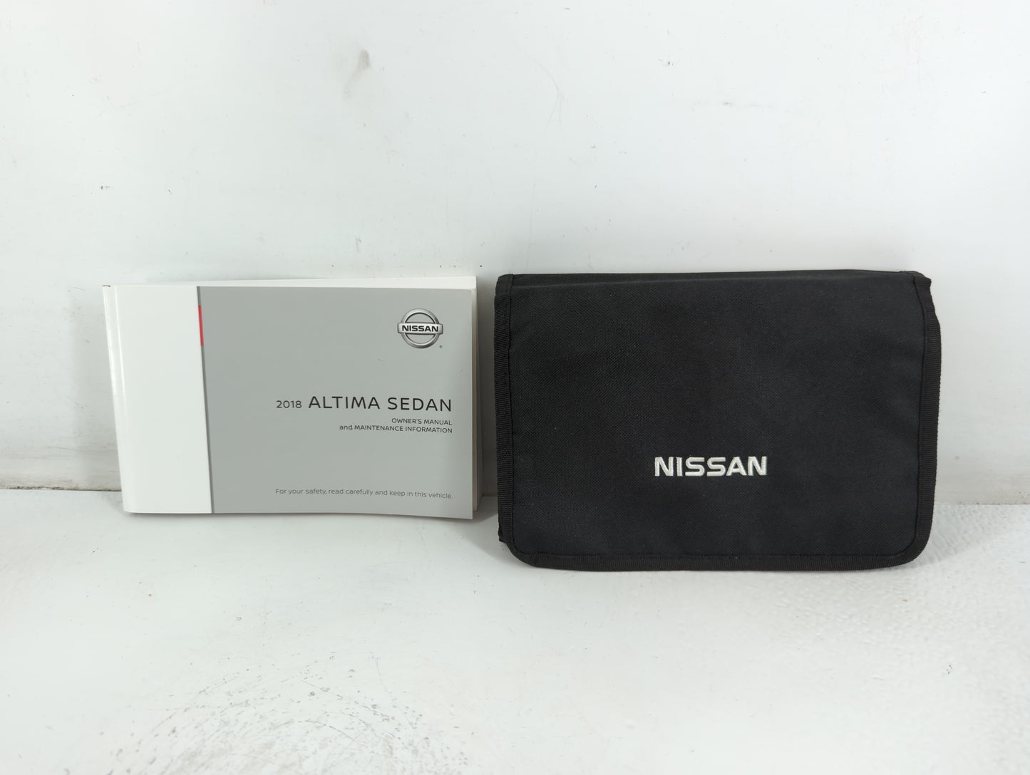 2018 Nissan Altima Owners Manual Book Guide P/N:OM18EA 0L33U1 OEM Used Auto Parts - Oemusedautoparts1.com