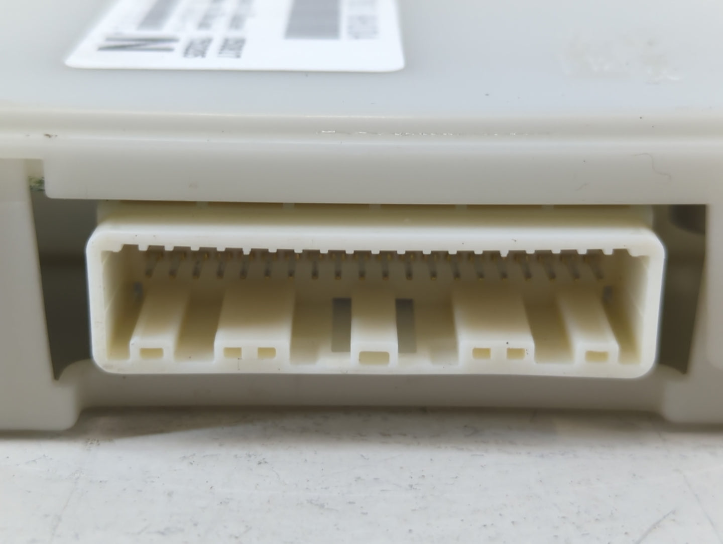 2018-2018 Nissan Altima Chassis Control Module Ccm Bcm Body Control - Oemusedautoparts1.com