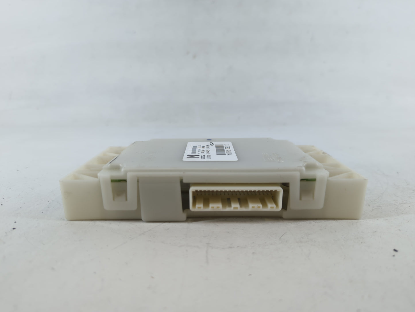 2018-2018 Nissan Altima Chassis Control Module Ccm Bcm Body Control - Oemusedautoparts1.com