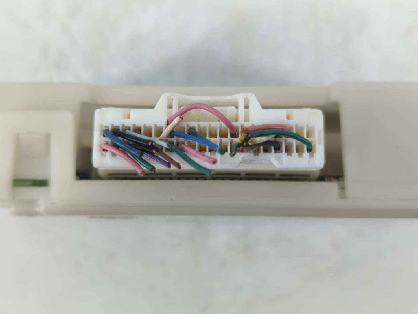 2018-2018 Nissan Altima Chassis Control Module Ccm Bcm Body Control - Oemusedautoparts1.com