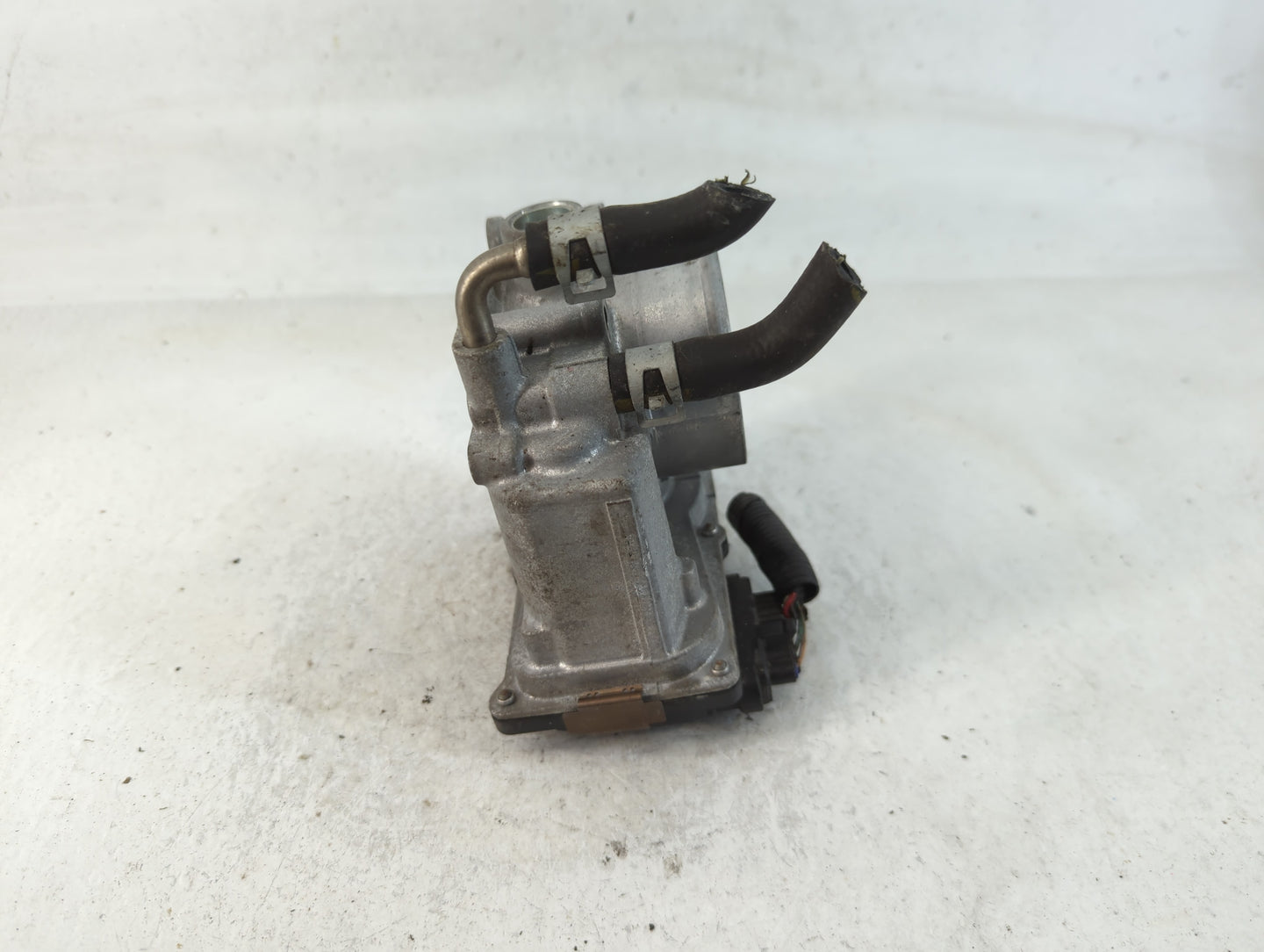2013-2018 Nissan Altima Throttle Body P/N:3TA60-01 C Fits Fits 2013 2014 2015 2016 2017 2018 2019 2020 OEM Used Auto Parts -