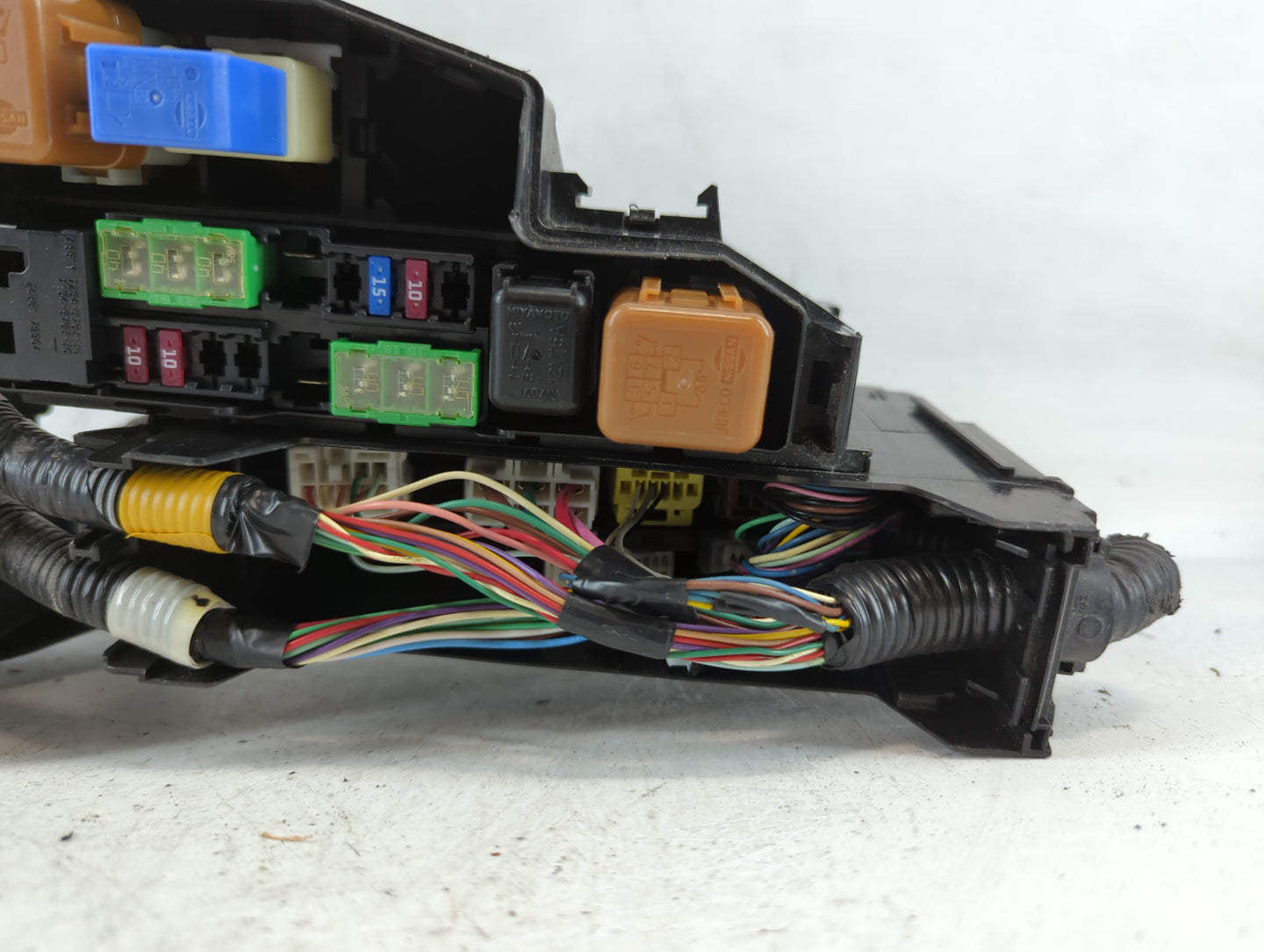 2018 Nissan Altima Fusebox Fuse Box Panel Relay Module P/N:7254-5763-30 24381 7990A Fits OEM Used Auto Parts - Oemusedautopa