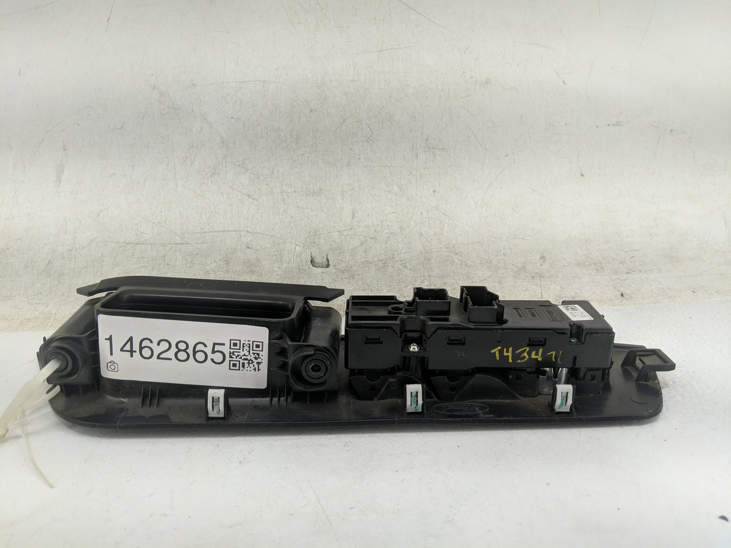 2017-2021 Nissan Armada Master Power Window Switch Replacement Driver Side Left P/N:GN15-14A132-MA Fits OEM Used Auto Parts 