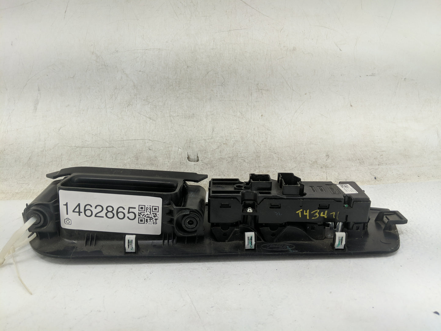 2017-2021 Nissan Armada Master Power Window Switch Replacement Driver Side Left P/N:GN15-14A132-MA Fits OEM Used Auto Parts 